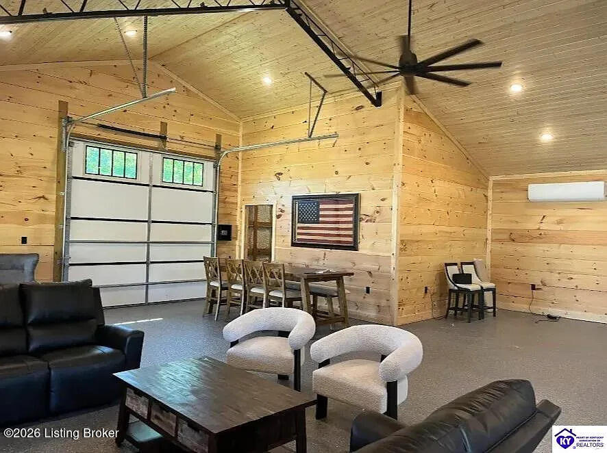 200 Vivienne Trace Property Photo 28