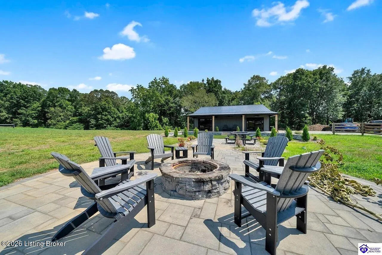 200 Vivienne Trace Property Photo 33