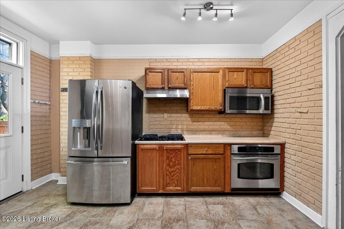 227 E Ormsby Ave Property Photo 13