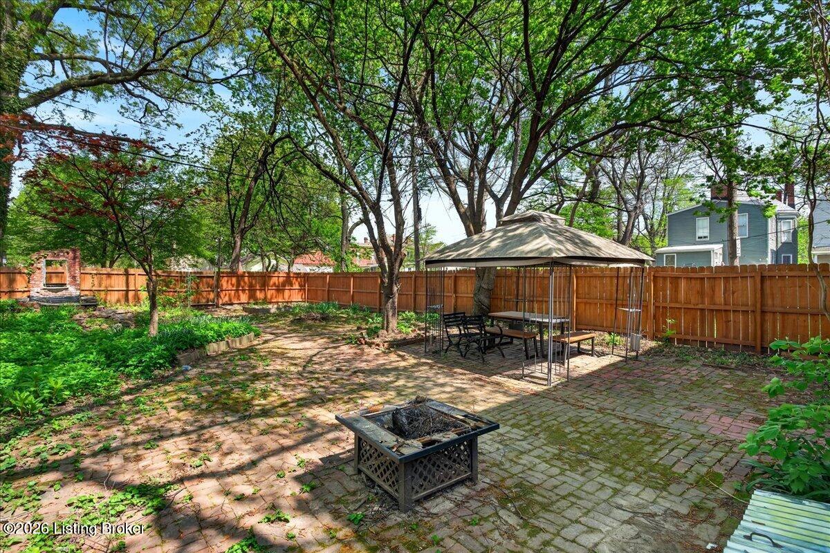 227 E Ormsby Ave Property Photo 38