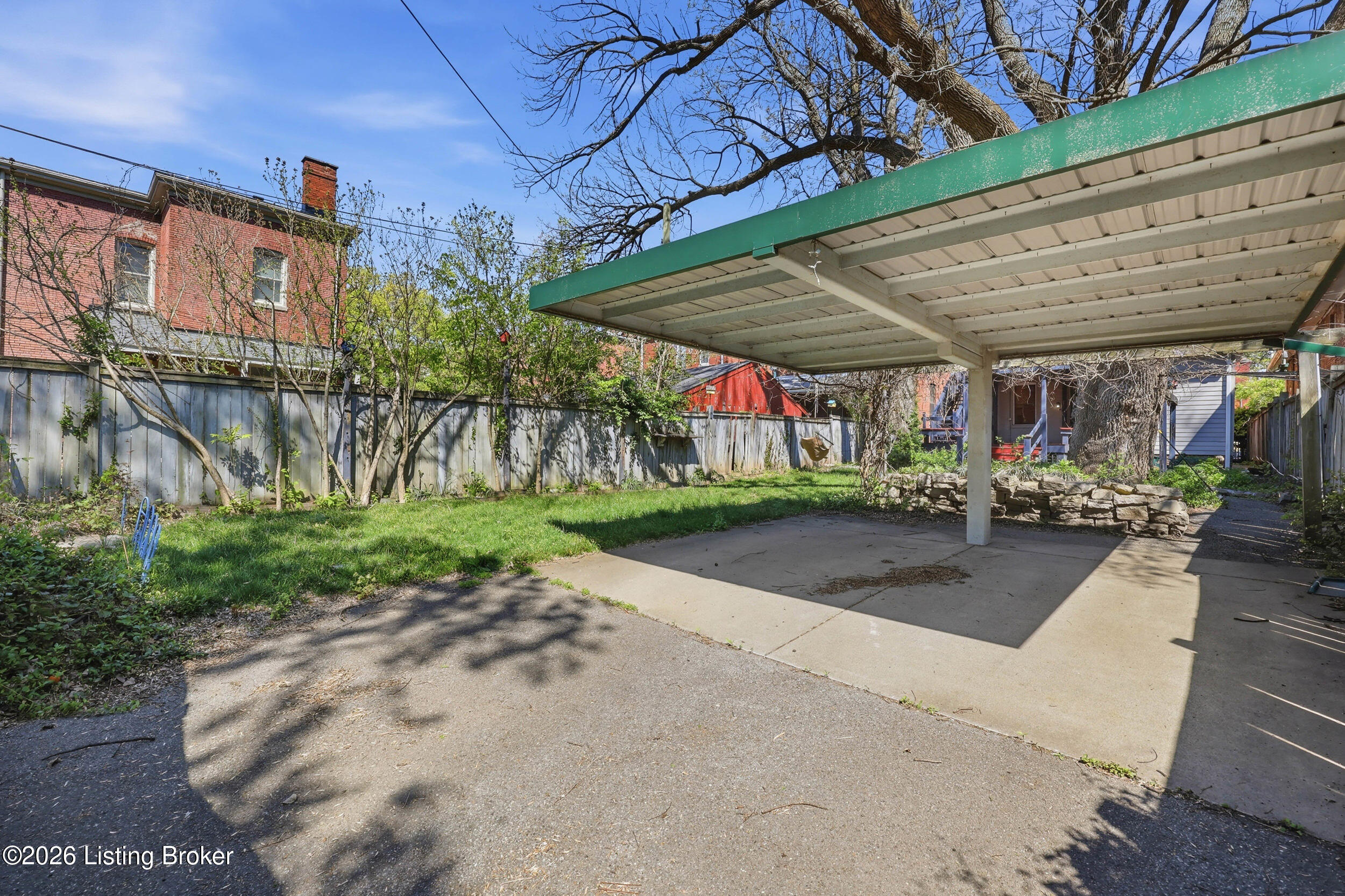122 W Ormsby Ave Property Photo 47