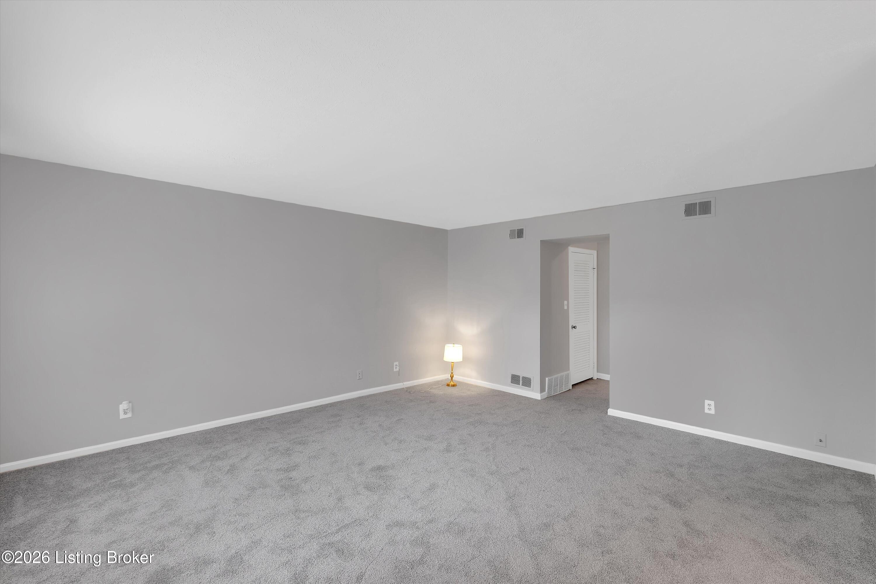 1954 Goldsmith Ln 3 Property Photo 4