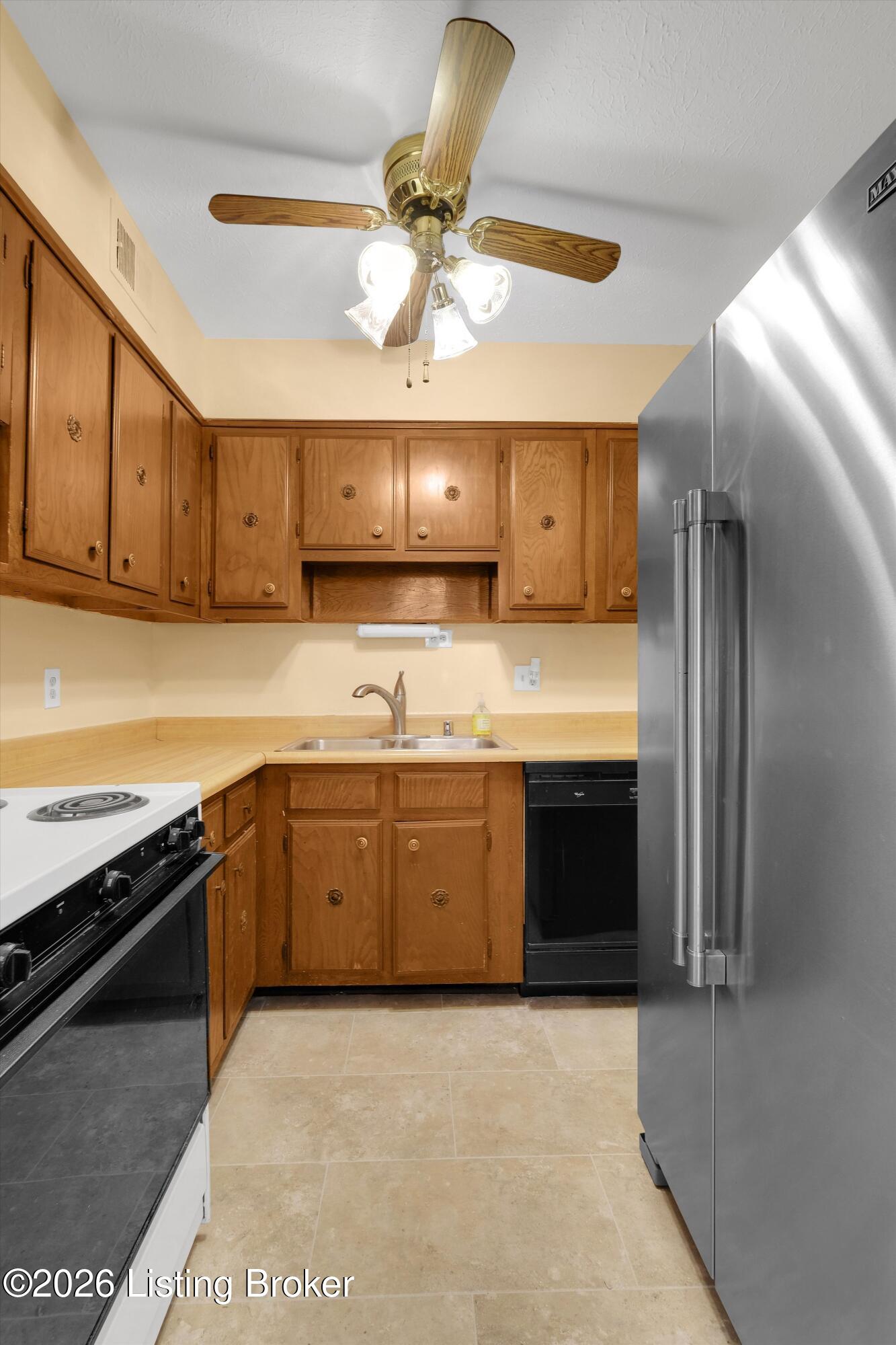 1954 Goldsmith Ln 3 Property Photo 10