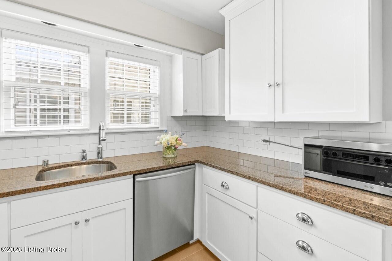 4029 St. Ives Ct Property Photo 15