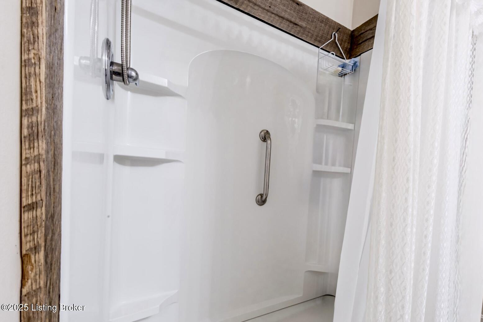 498 Rainbow Knob Ln Property Photo 21
