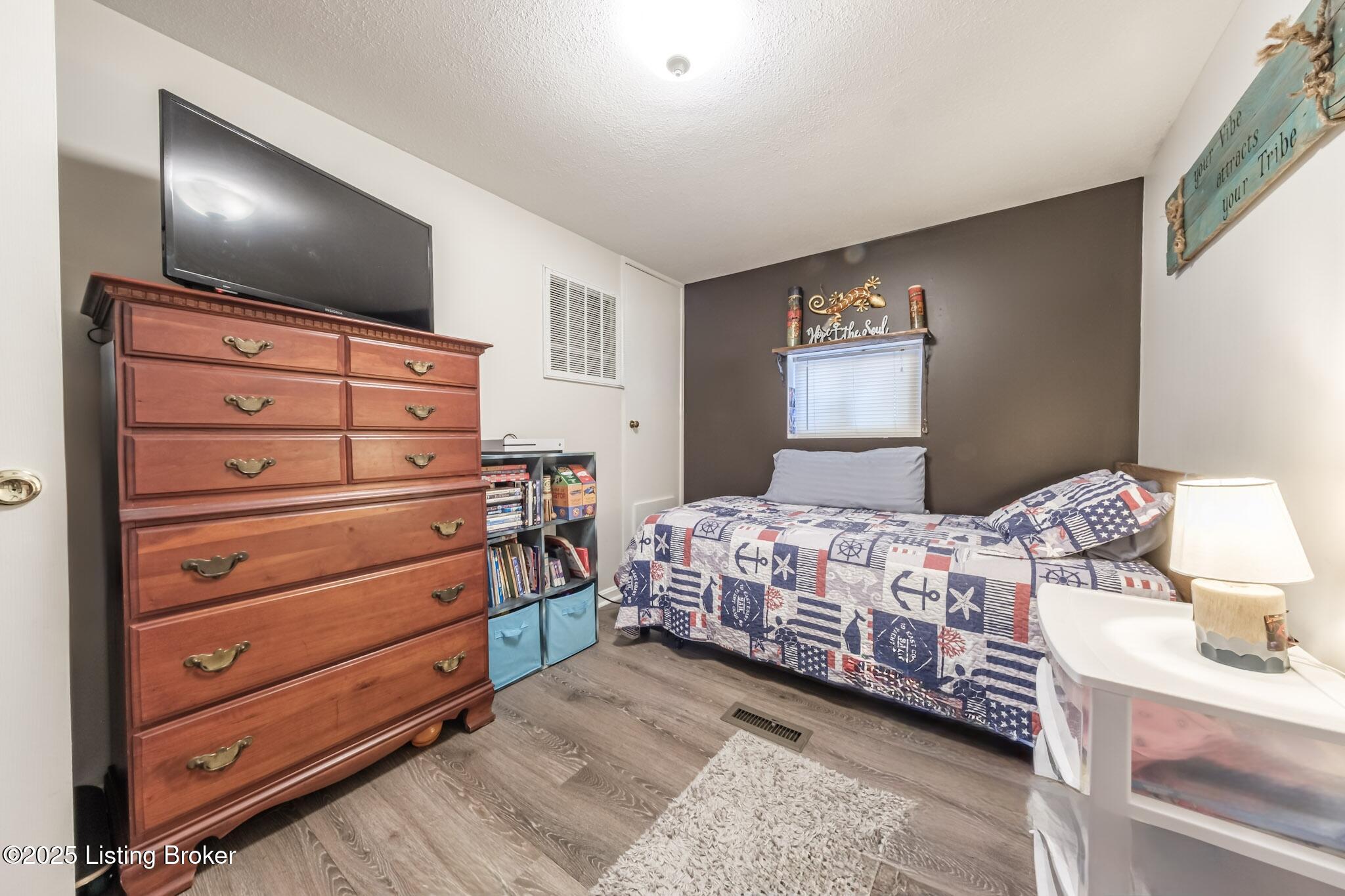 498 Rainbow Knob Ln Property Photo 24