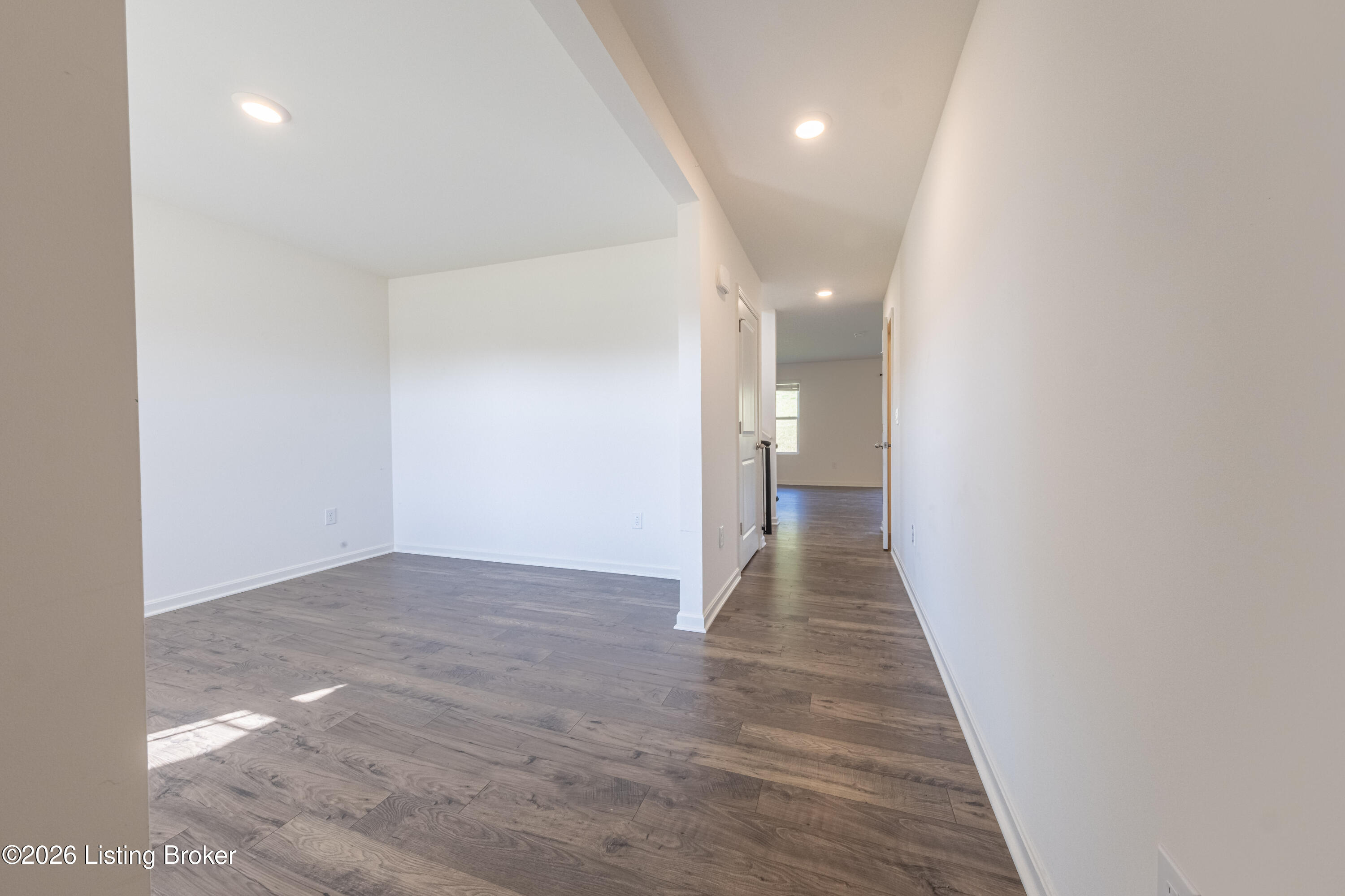 117 Beech Tree Ct Property Photo 2