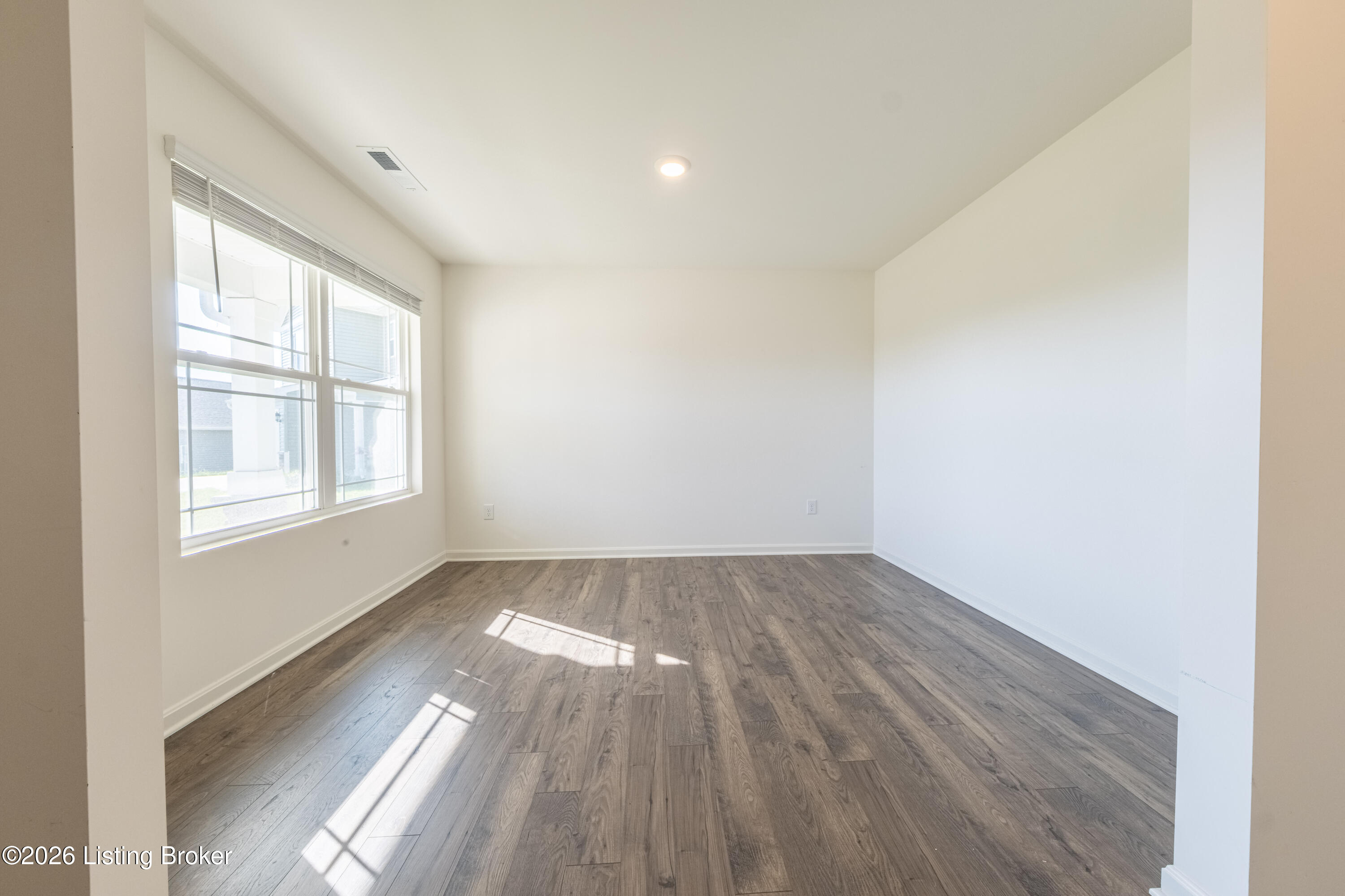 117 Beech Tree Ct Property Photo 3
