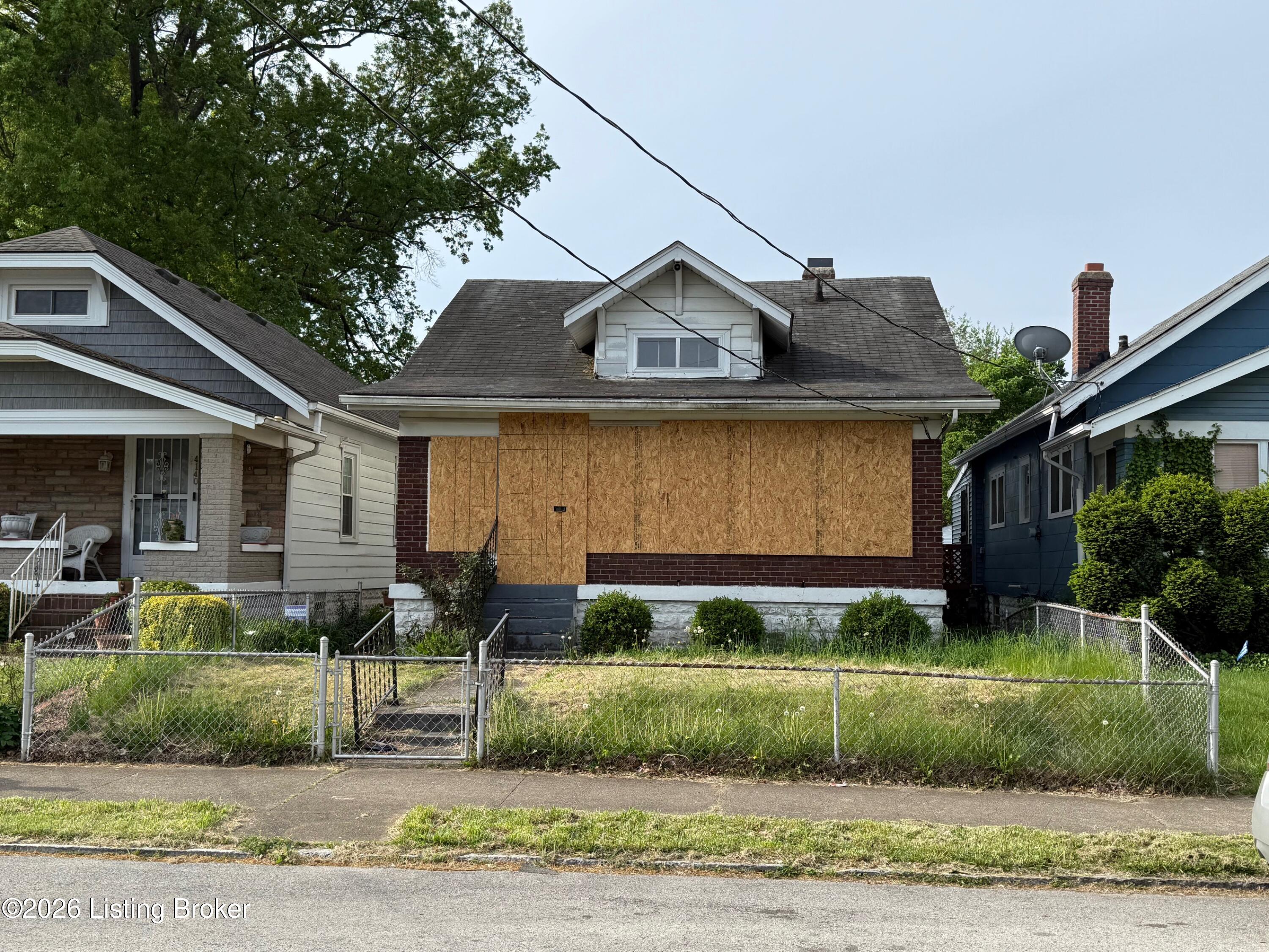 4142 W Muhammad Ali Blvd Property Photo 2