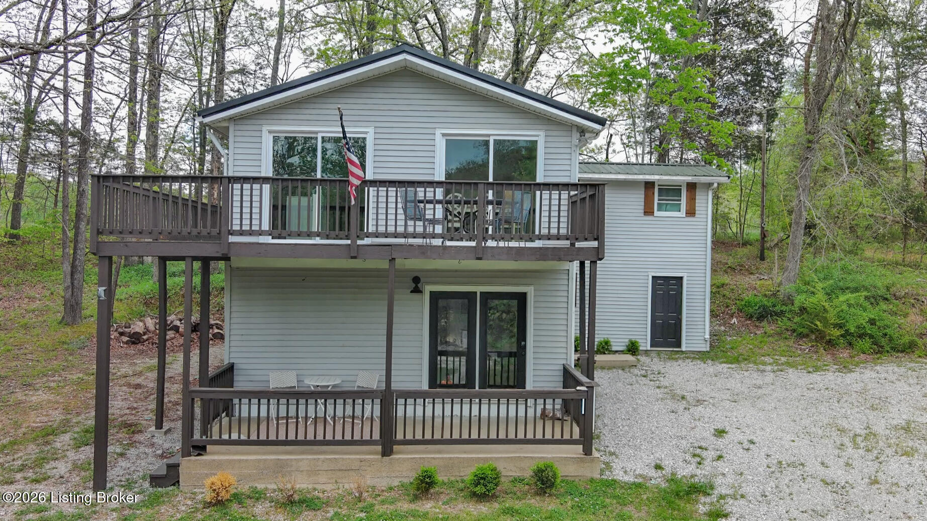 1870 Brier Creek Rd Property Photo 2