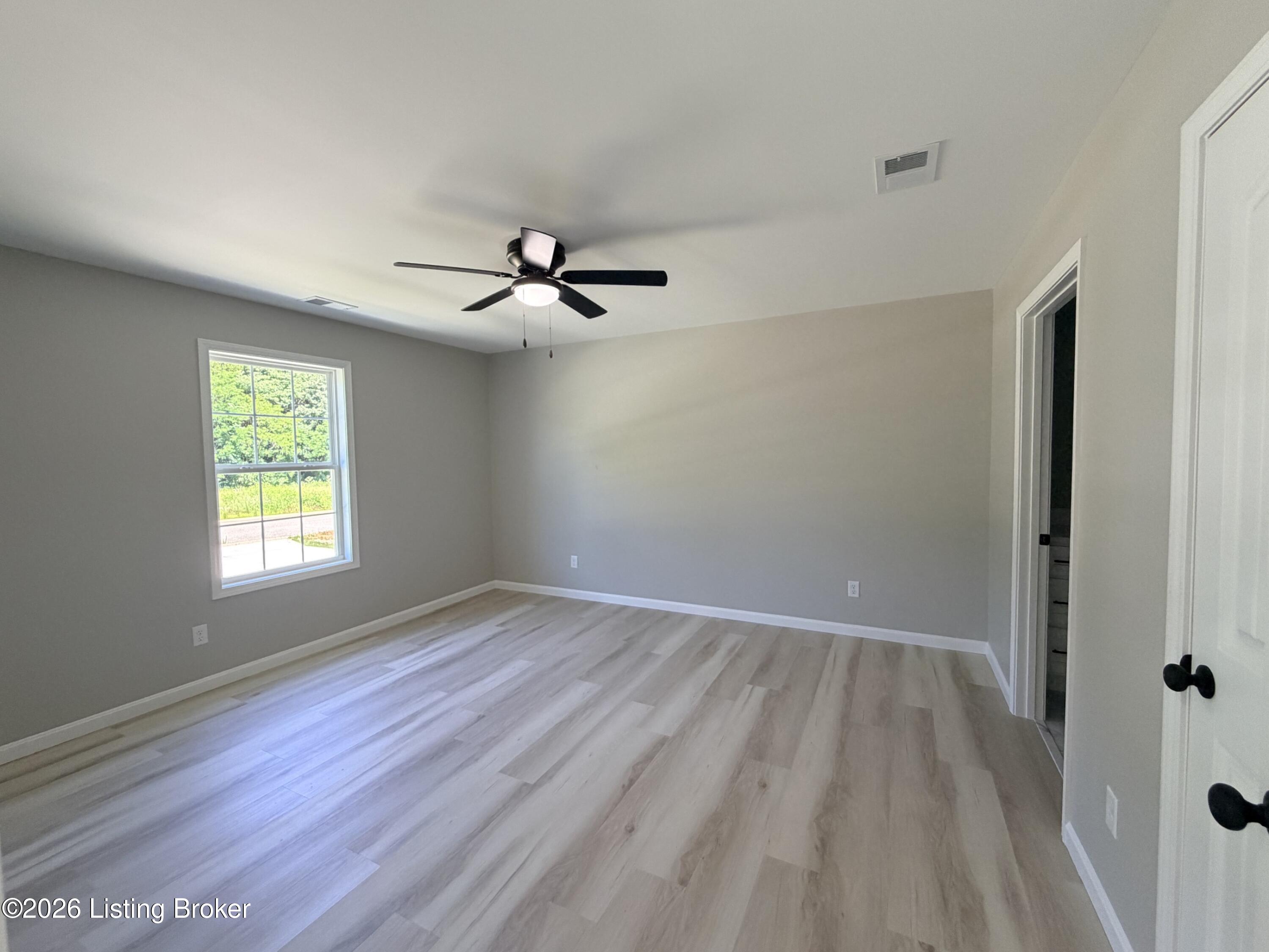 104 American Dr Property Photo 11