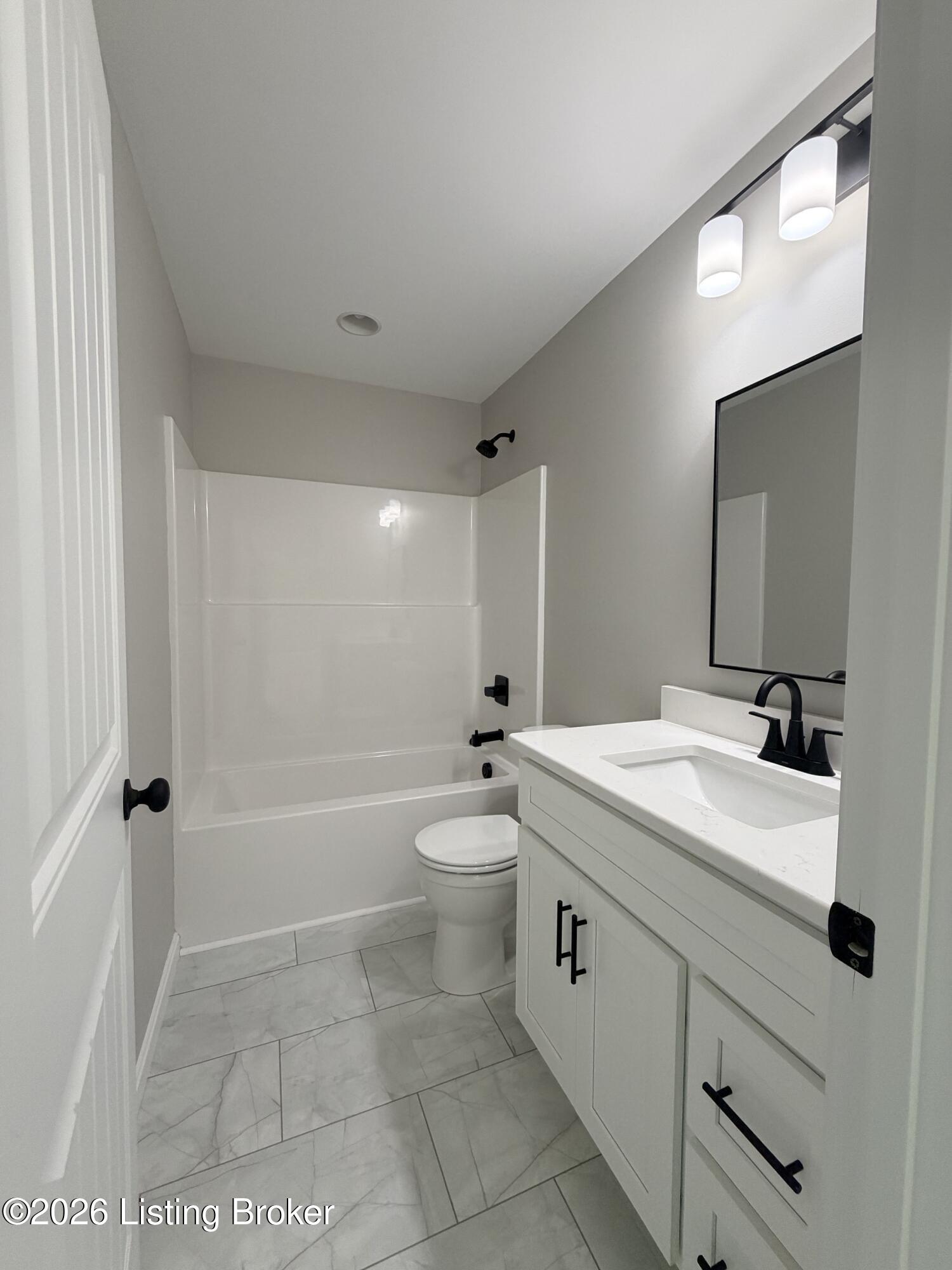 104 American Dr Property Photo 15