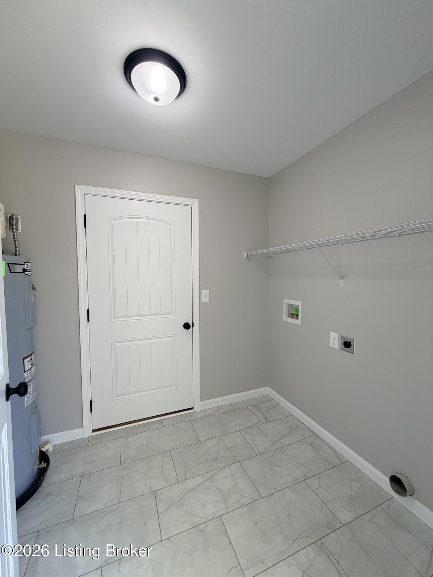 104 American Dr Property Photo 17