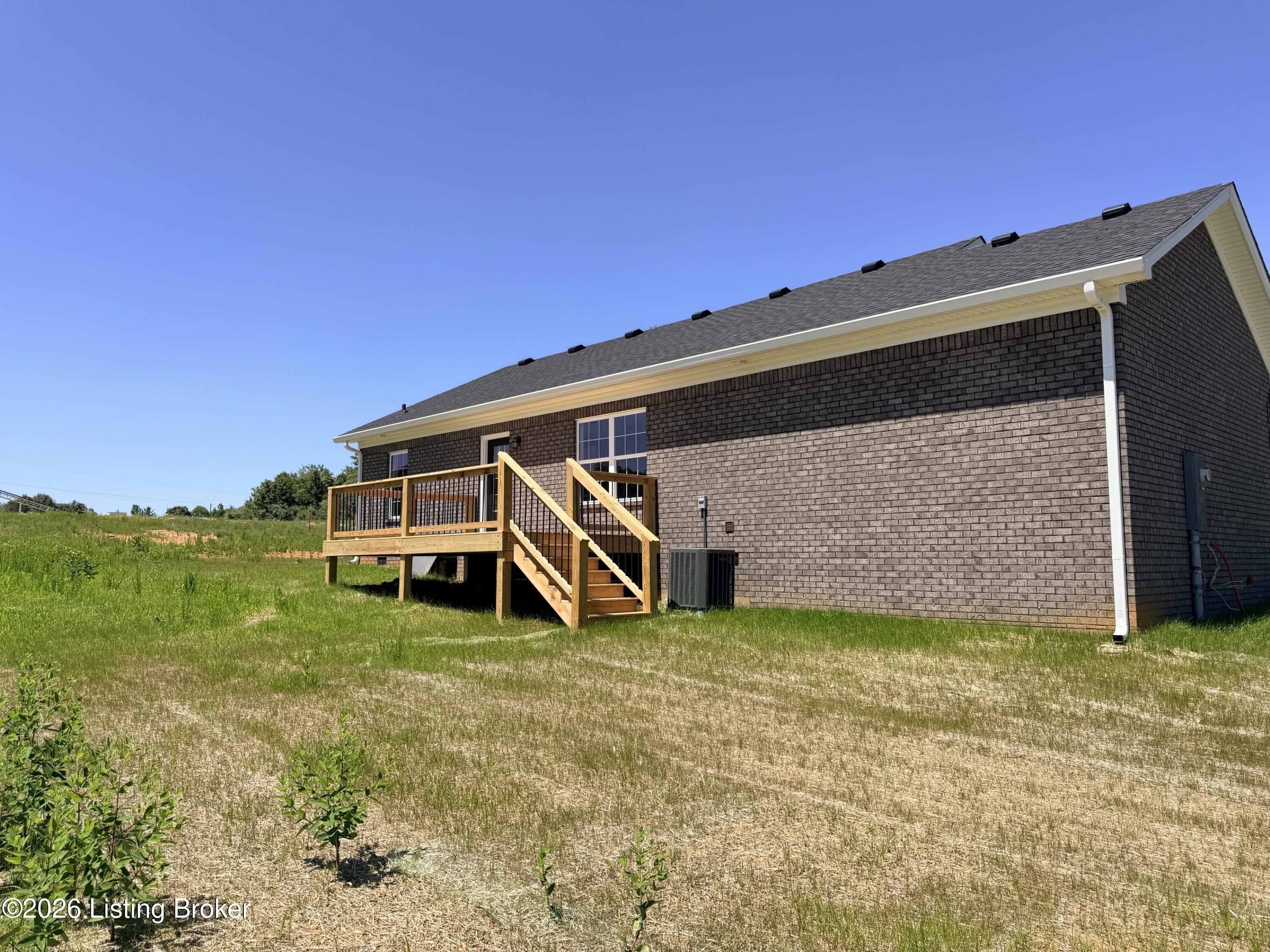 104 American Dr Property Photo 19