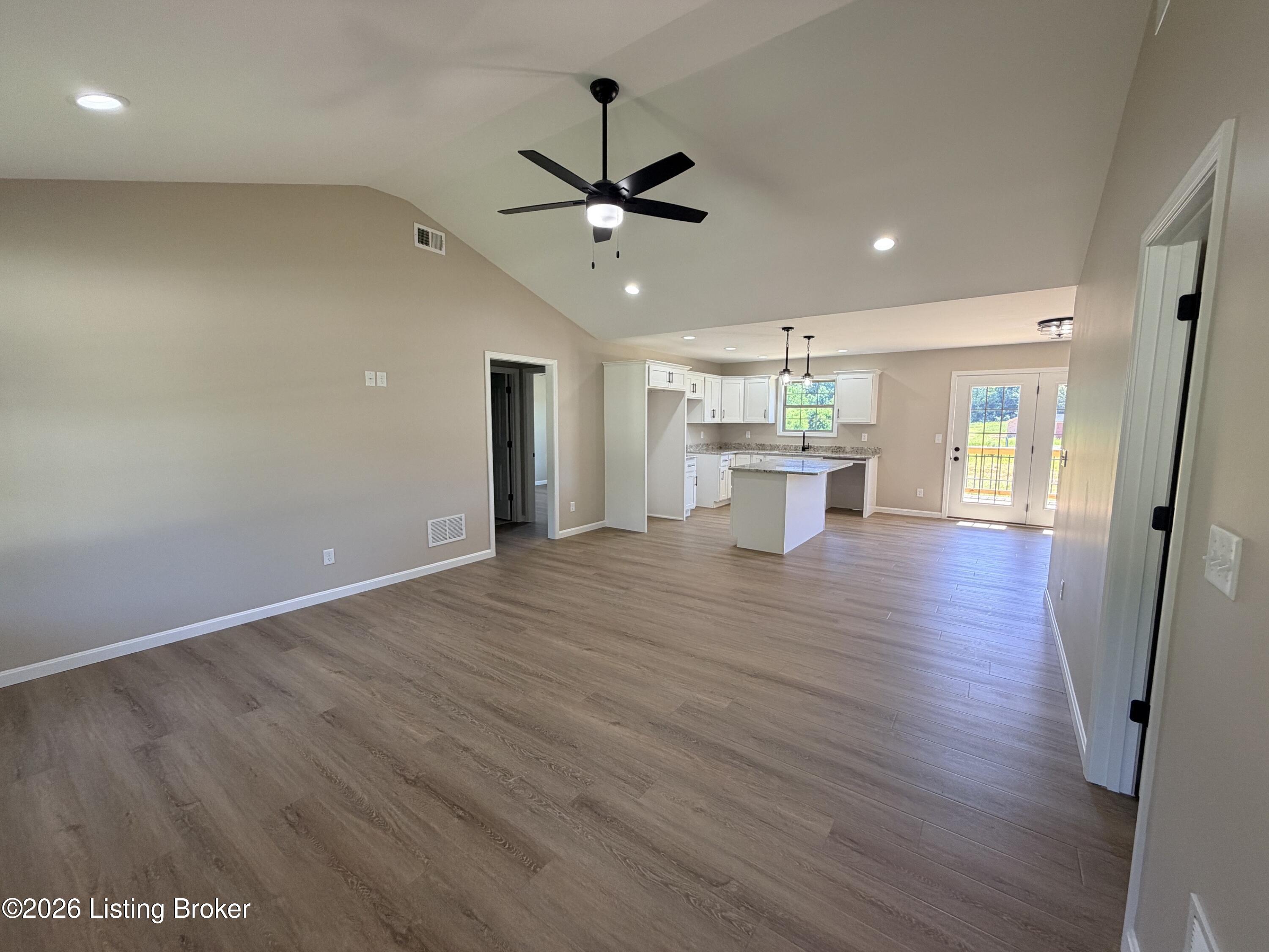 120 American Rd Property Photo 3