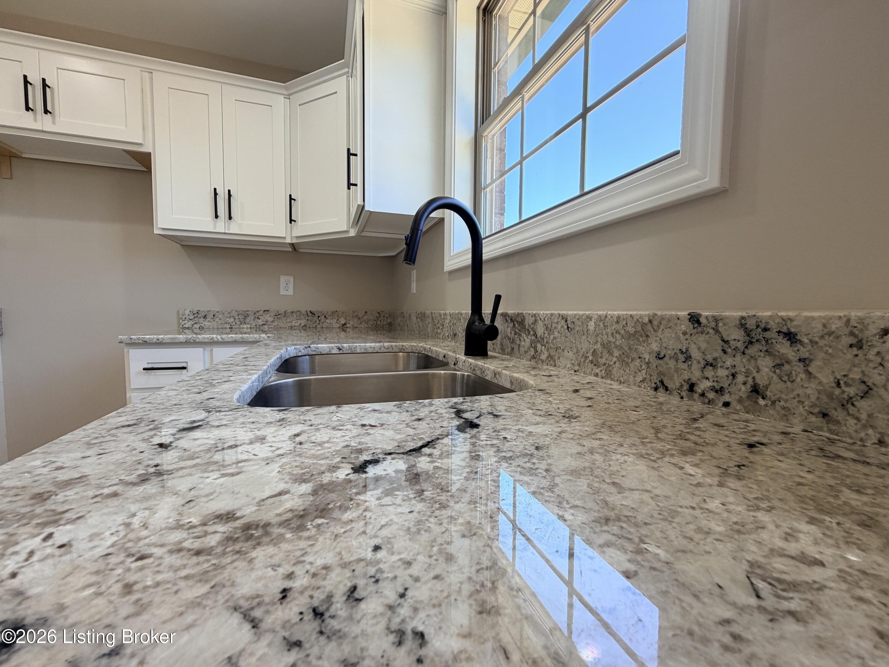 120 American Rd Property Photo 6