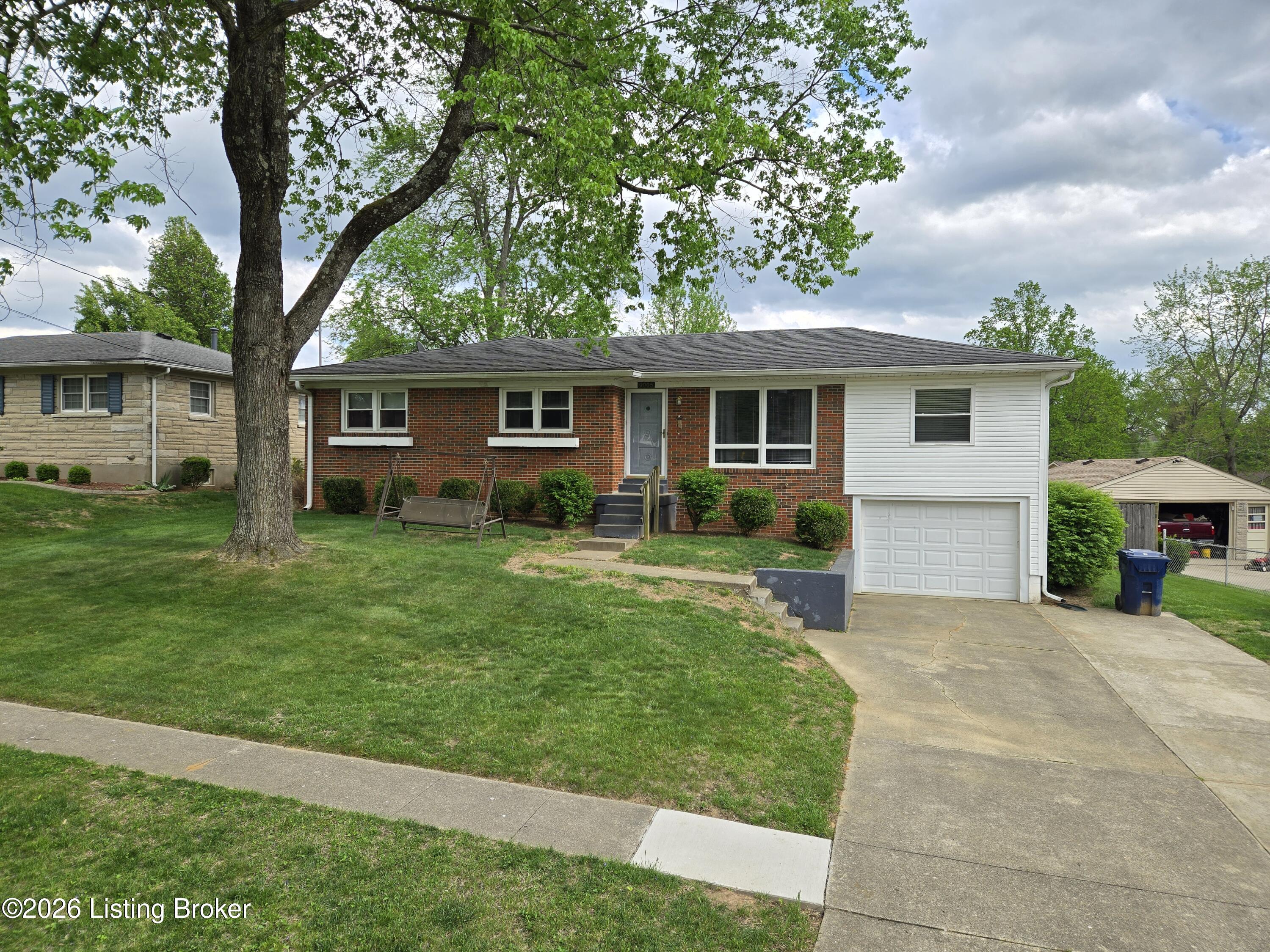 9005 Wooddale Dr Property Photo 1