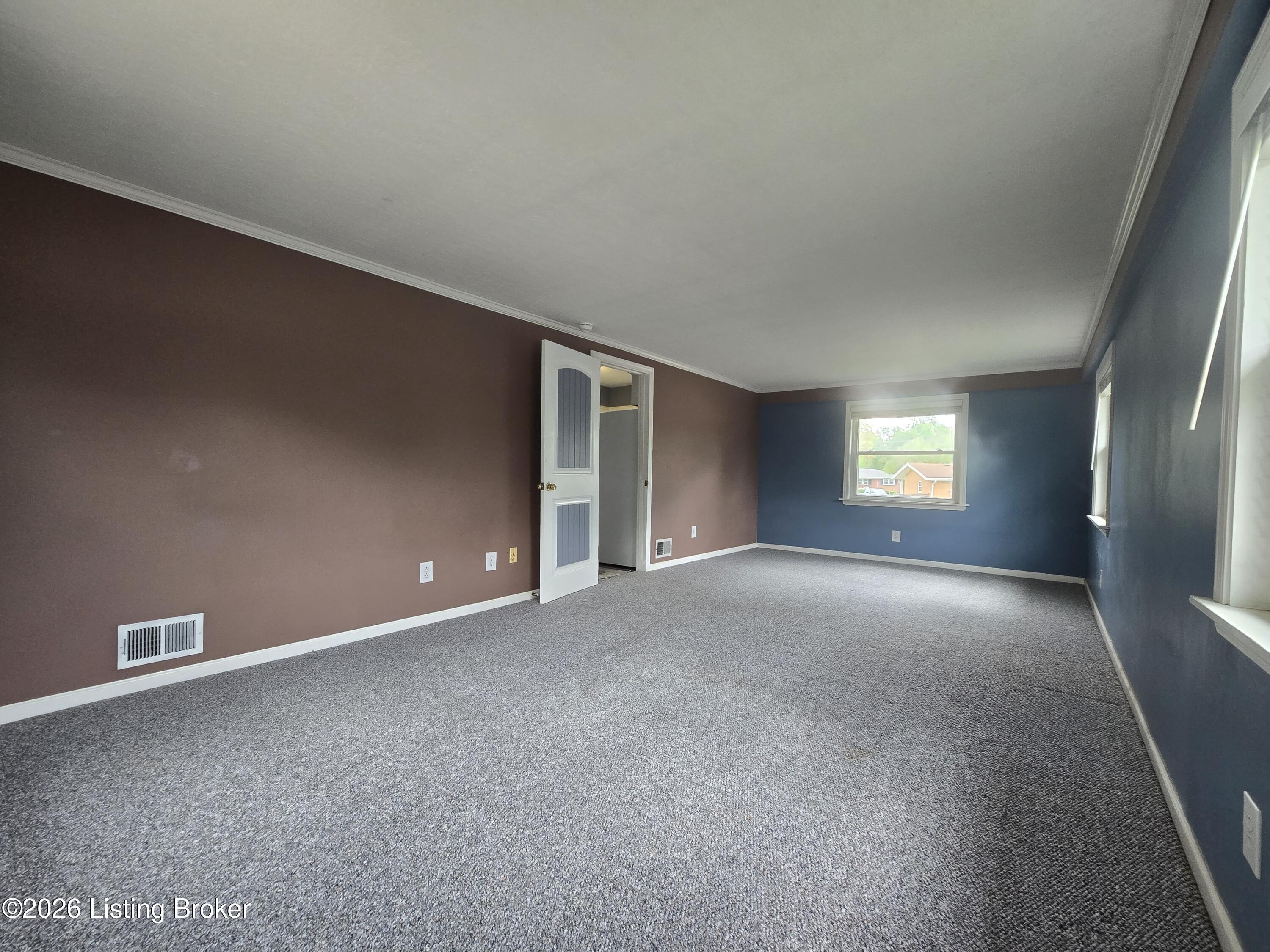 9005 Wooddale Dr Property Photo 10