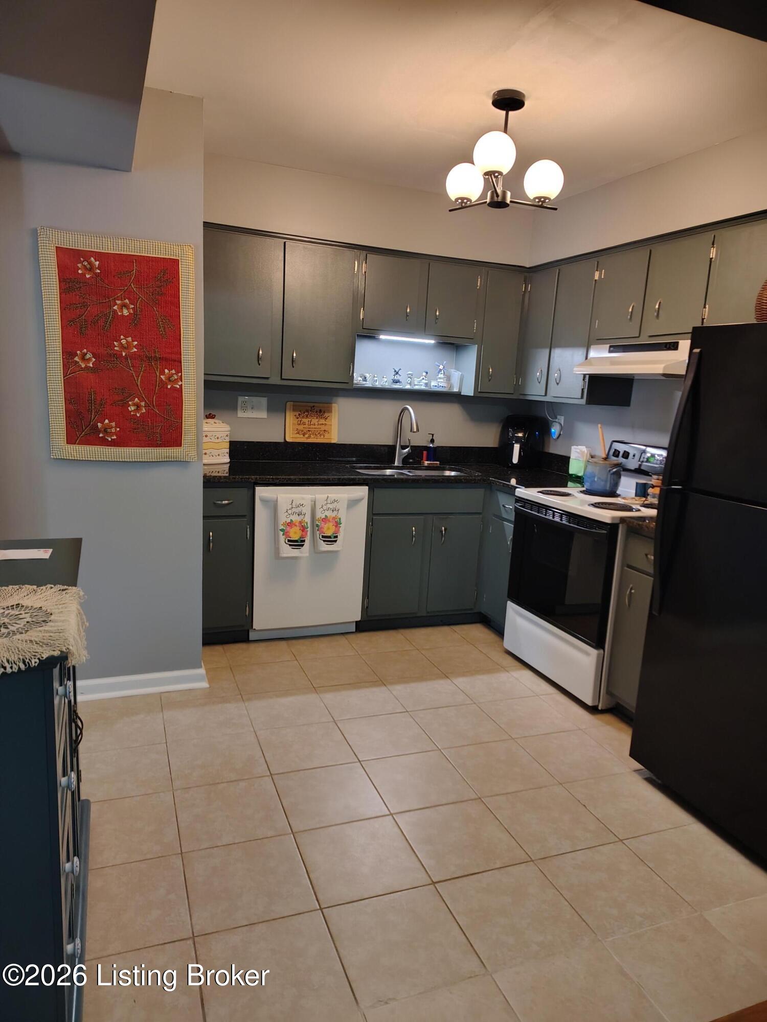 508 Logsdon Ct Property Photo 6