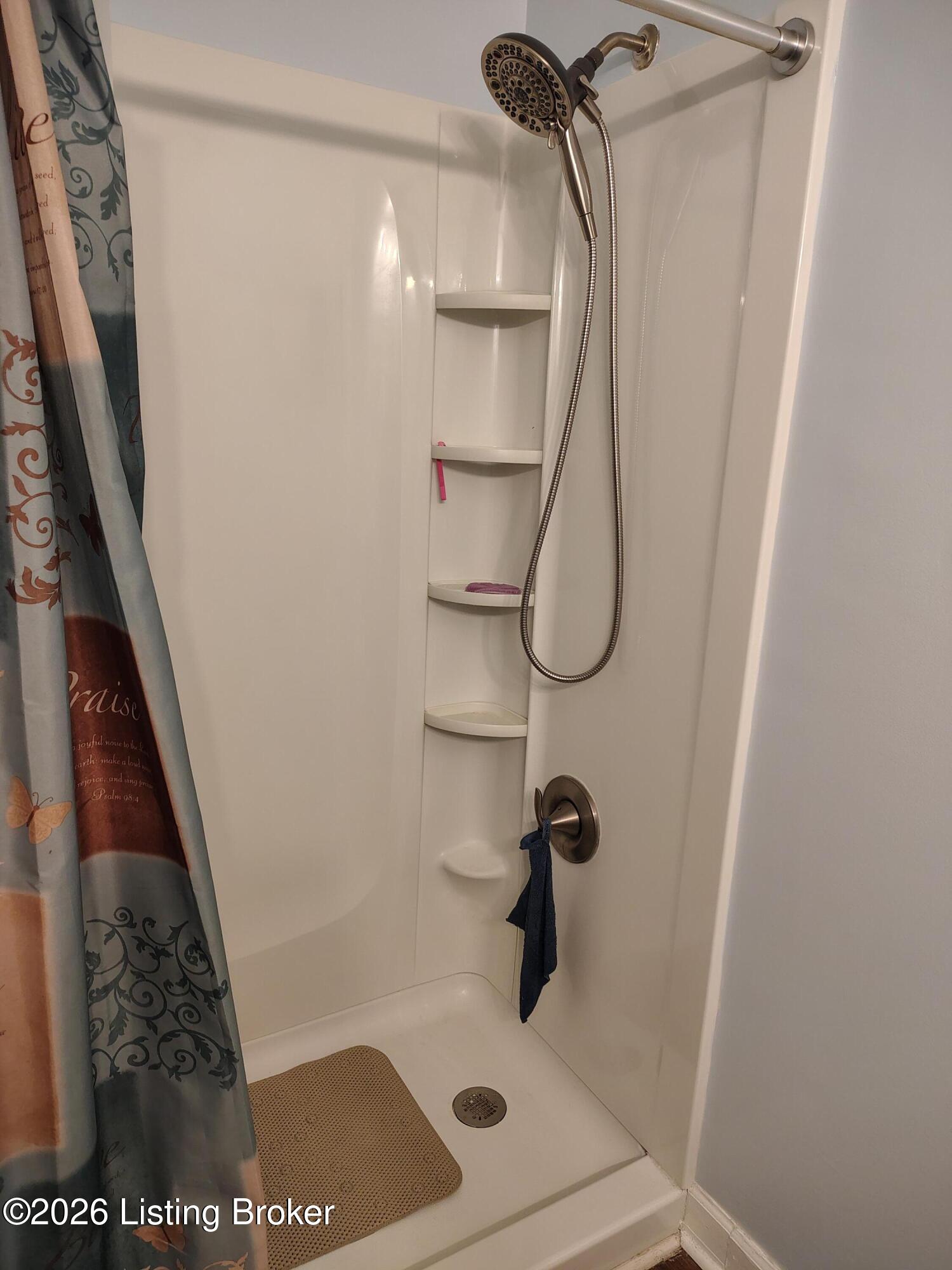 508 Logsdon Ct Property Photo 11