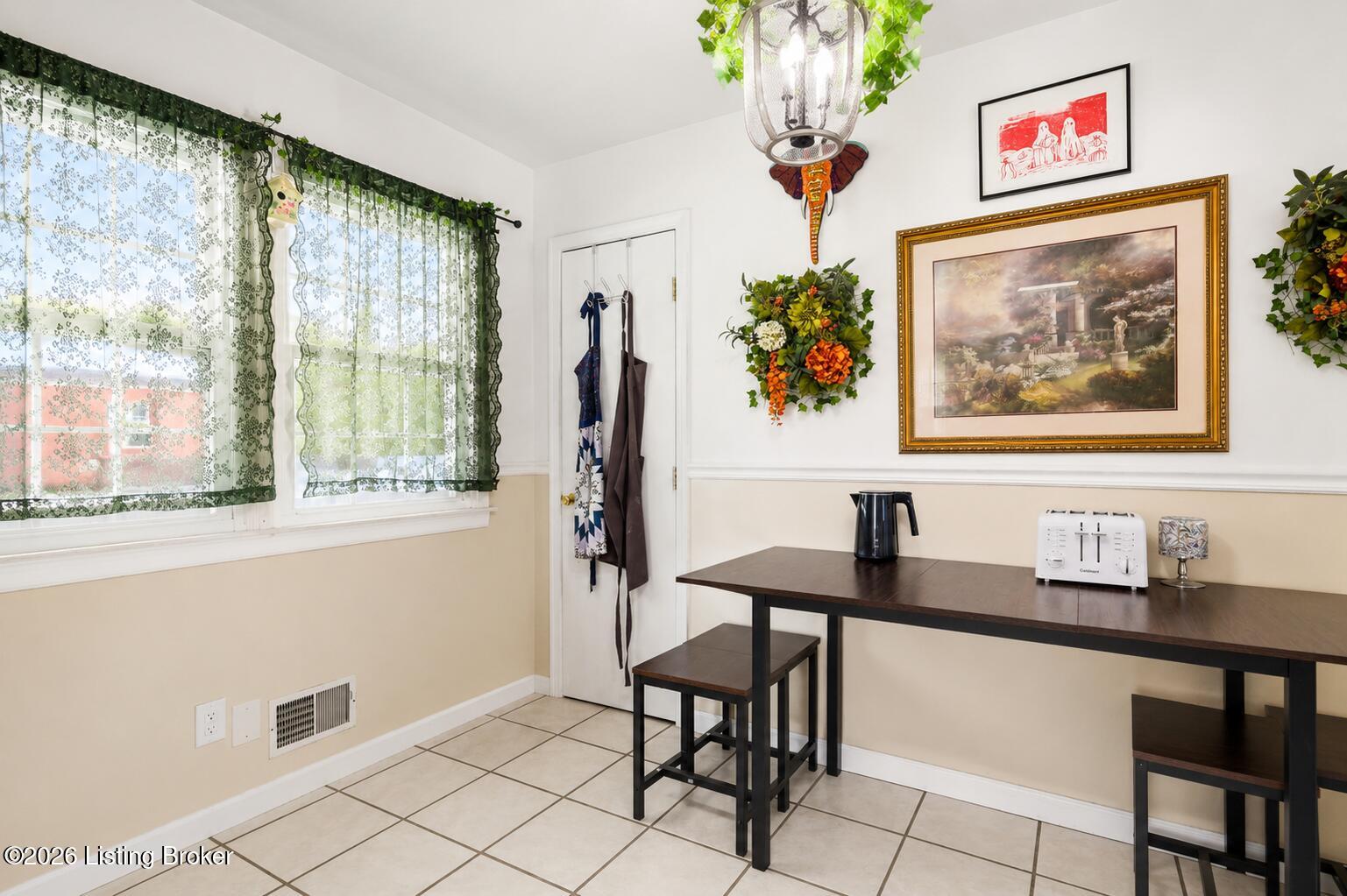 5708 Tamarack Ln Property Photo 6