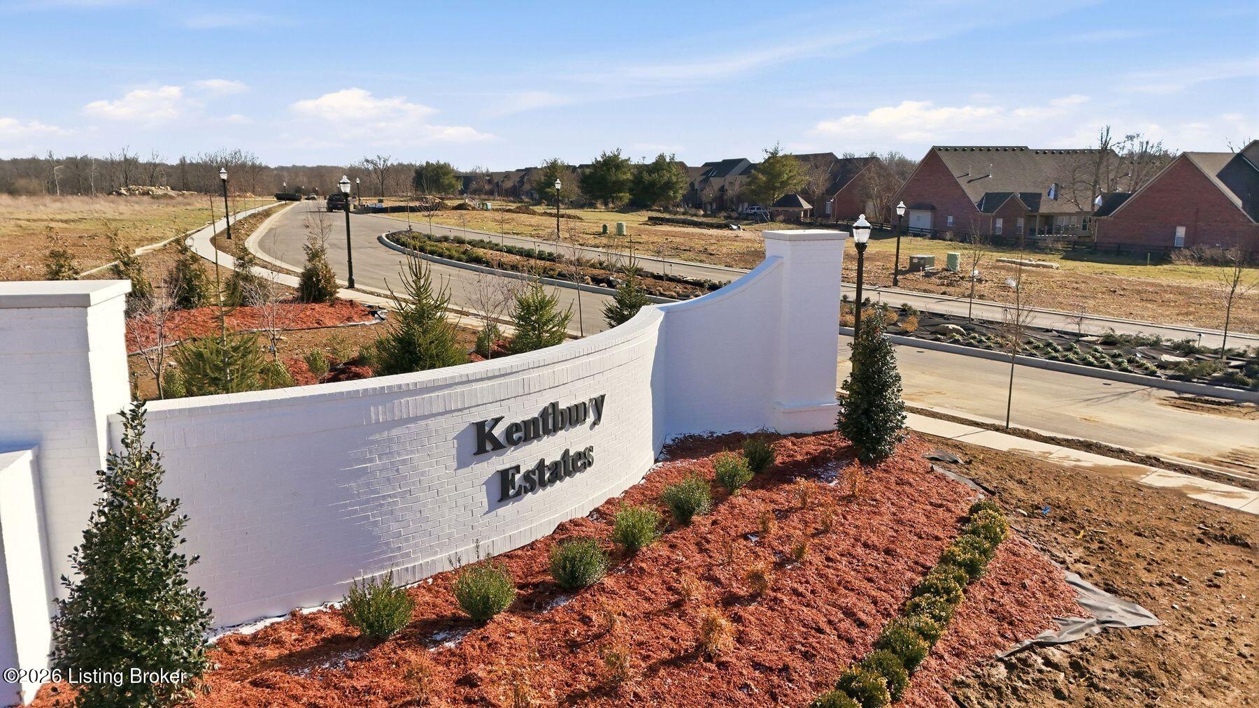 28 Littlecote Ln