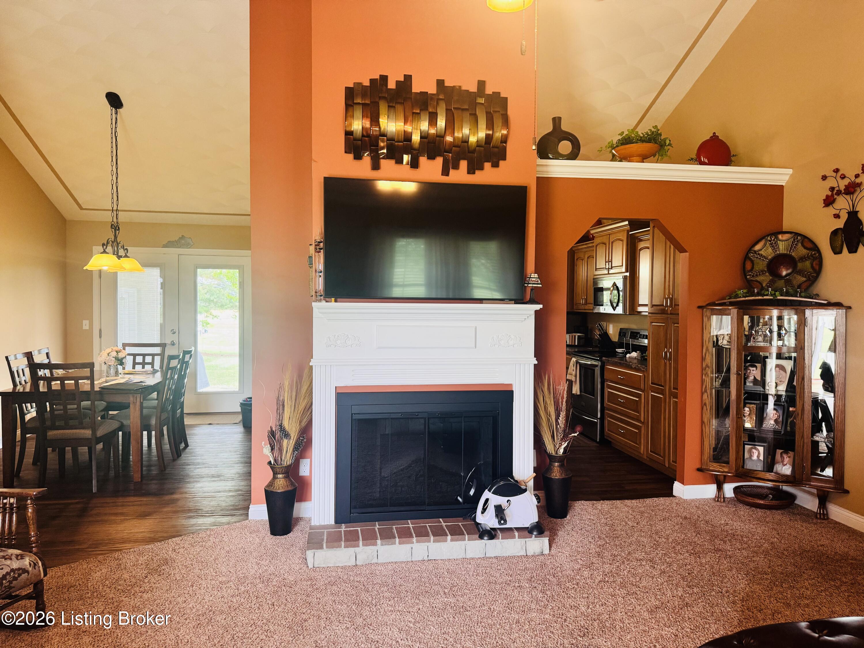 5400 Springfield Rd Property Photo 11