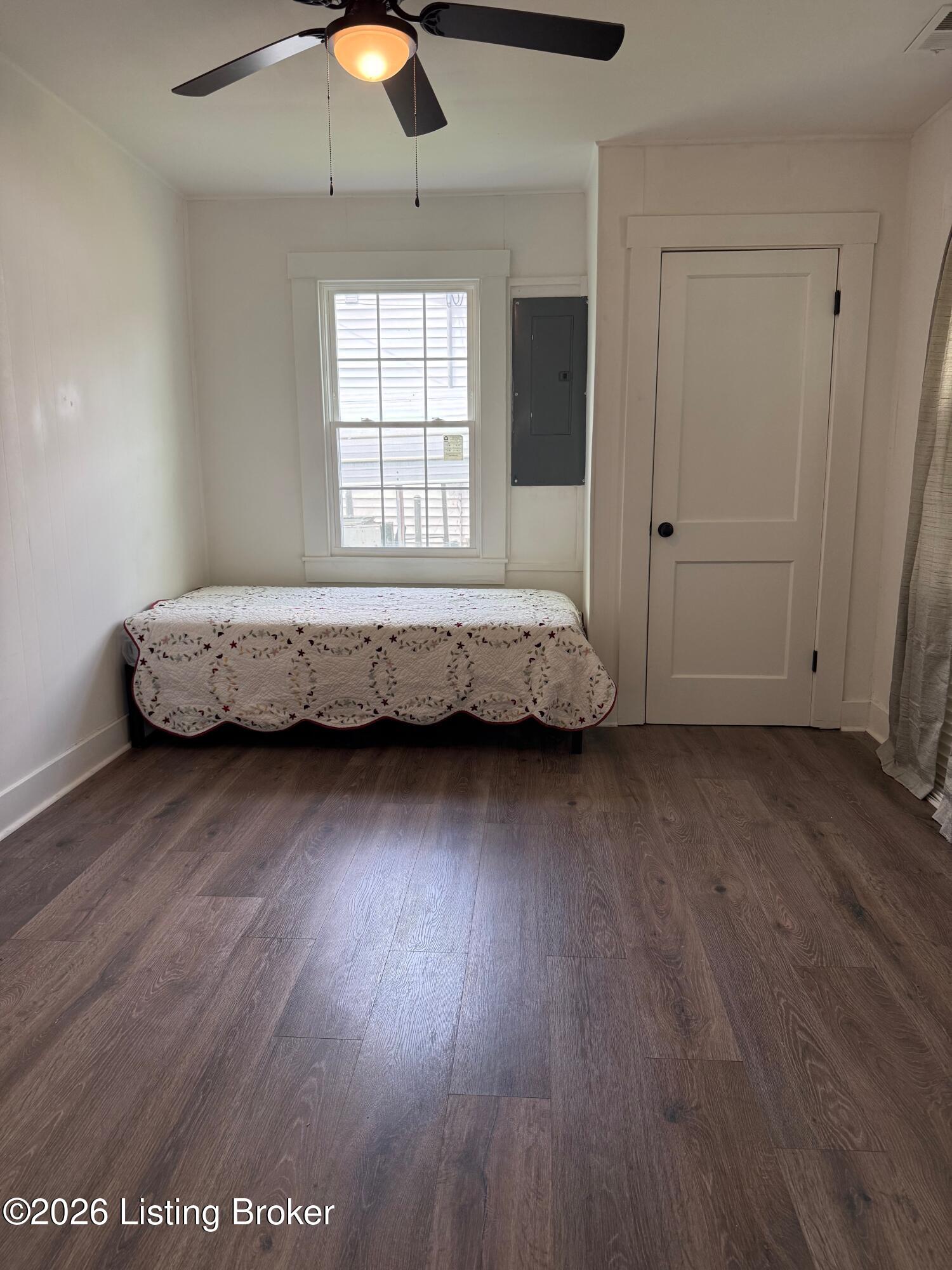 116 Elizabeth St Property Photo 8