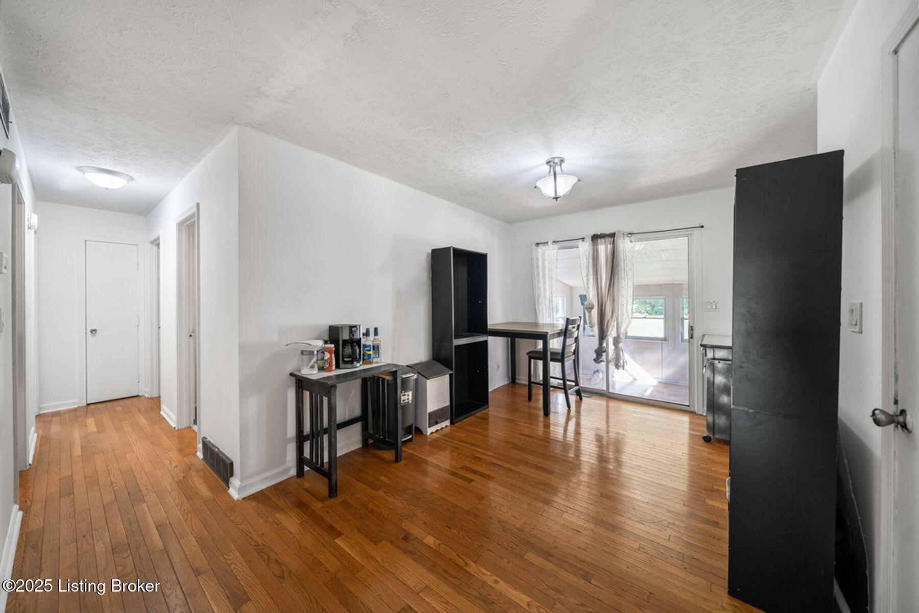 249 Indiana Trail Property Photo 6