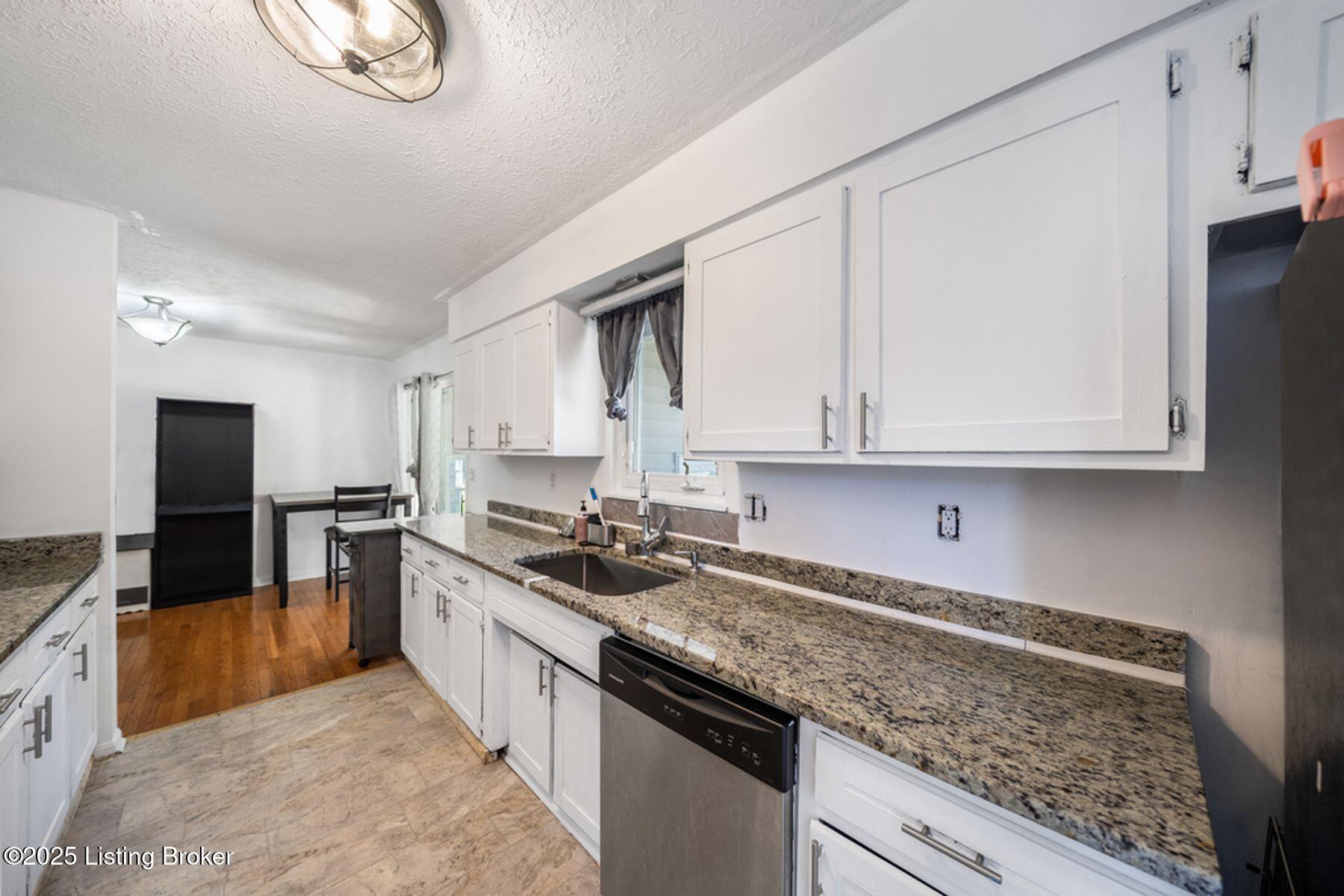 249 Indiana Trail Property Photo 10