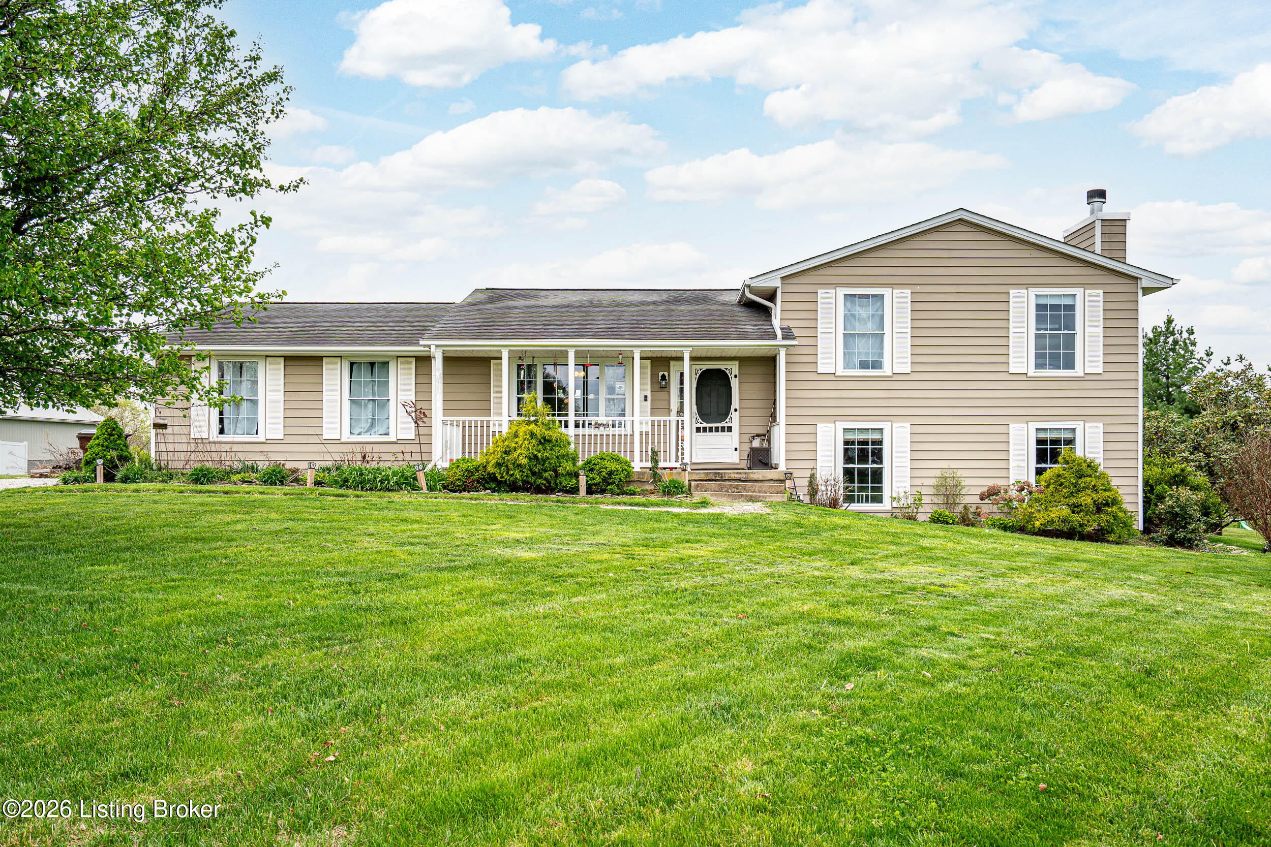 68 Charlene Ct