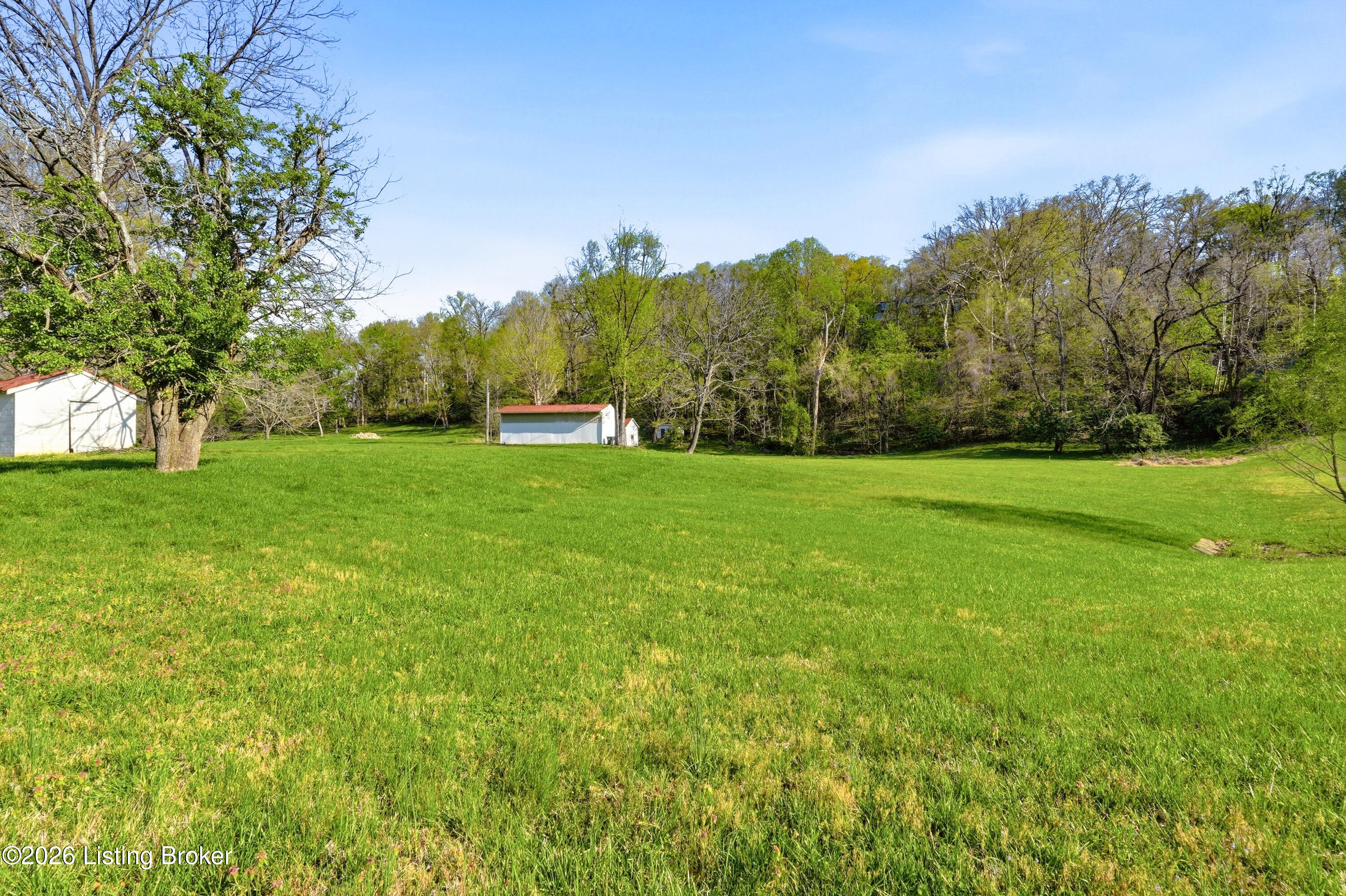 8001 Rock Hill Rd Property Photo 5
