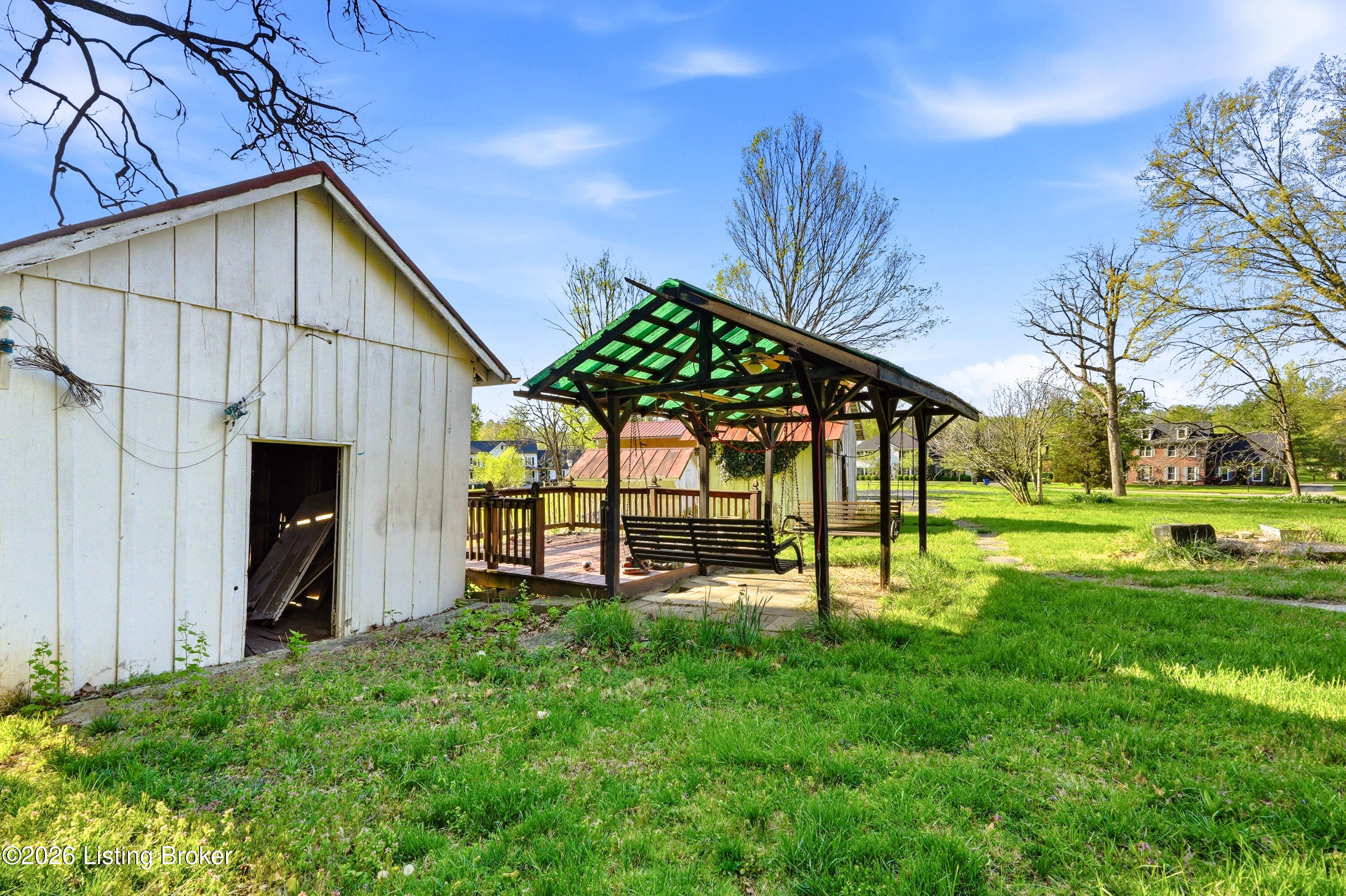 8001 Rock Hill Rd Property Photo 12