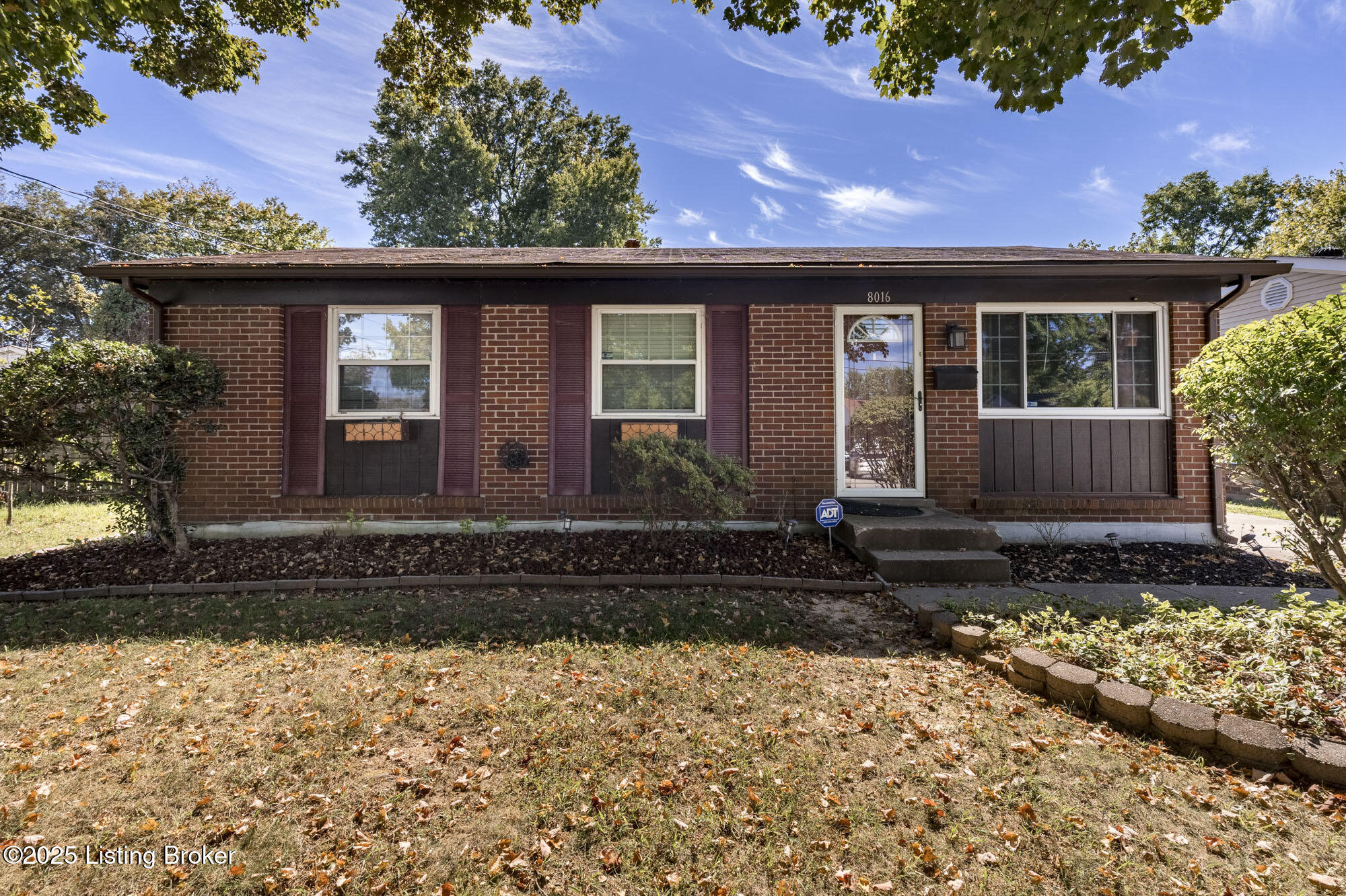 8016 Edsel Ln Property Photo 4