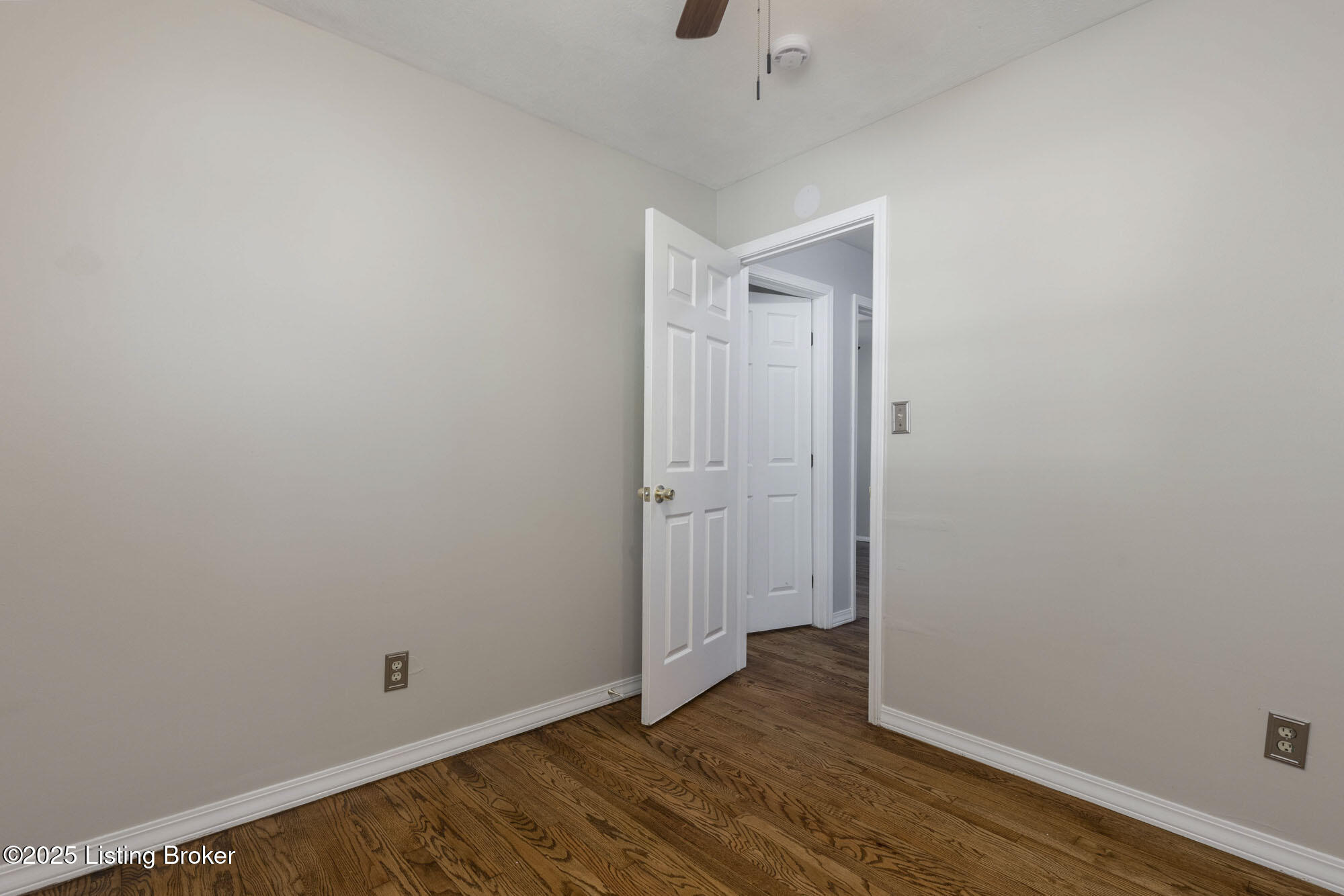 8016 Edsel Ln Property Photo 14