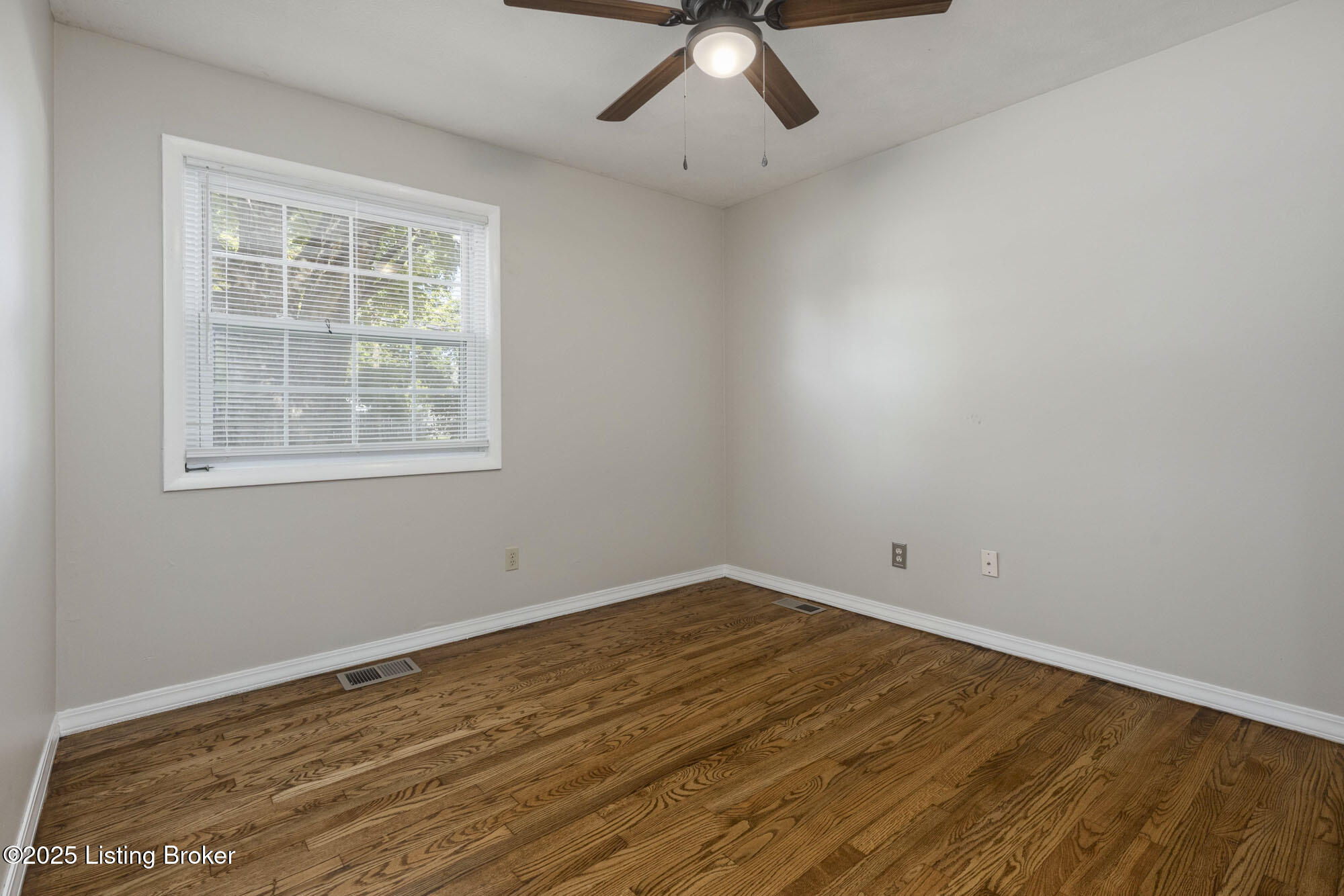 8016 Edsel Ln Property Photo 15