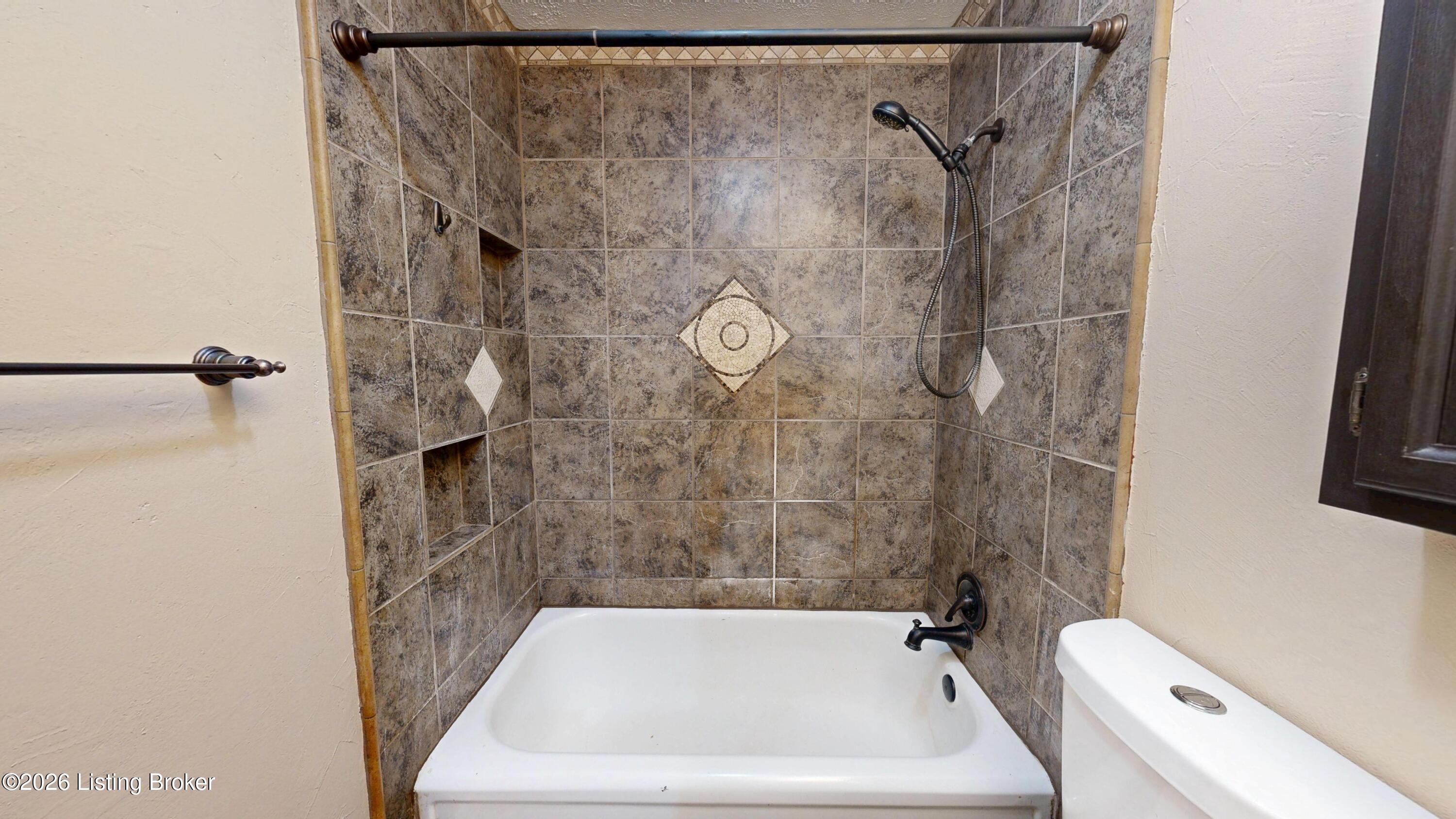 8016 Edsel Ln Property Photo 18