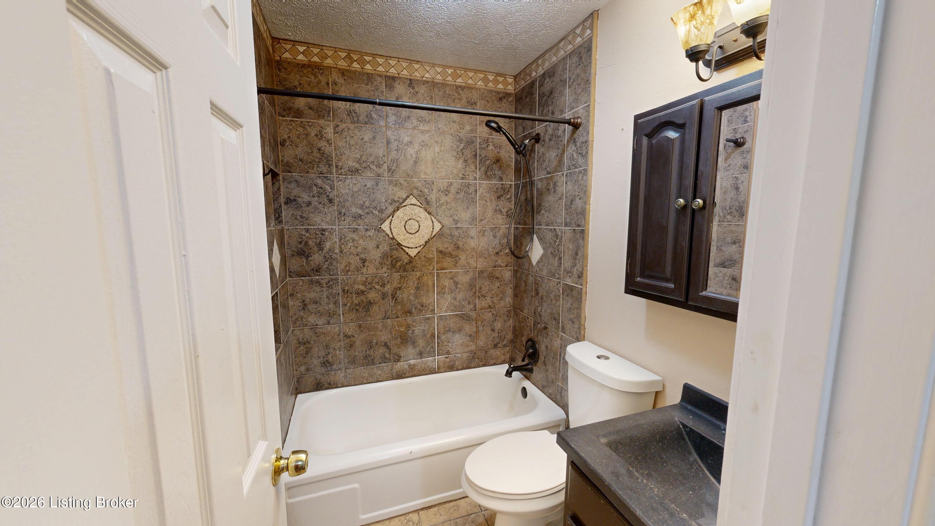 8016 Edsel Ln Property Photo 20