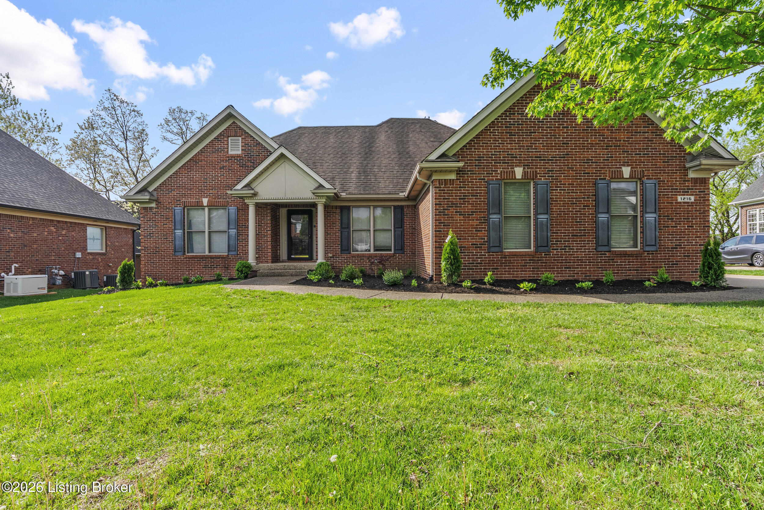 1216 Blackthorn Rd Property Photo 2