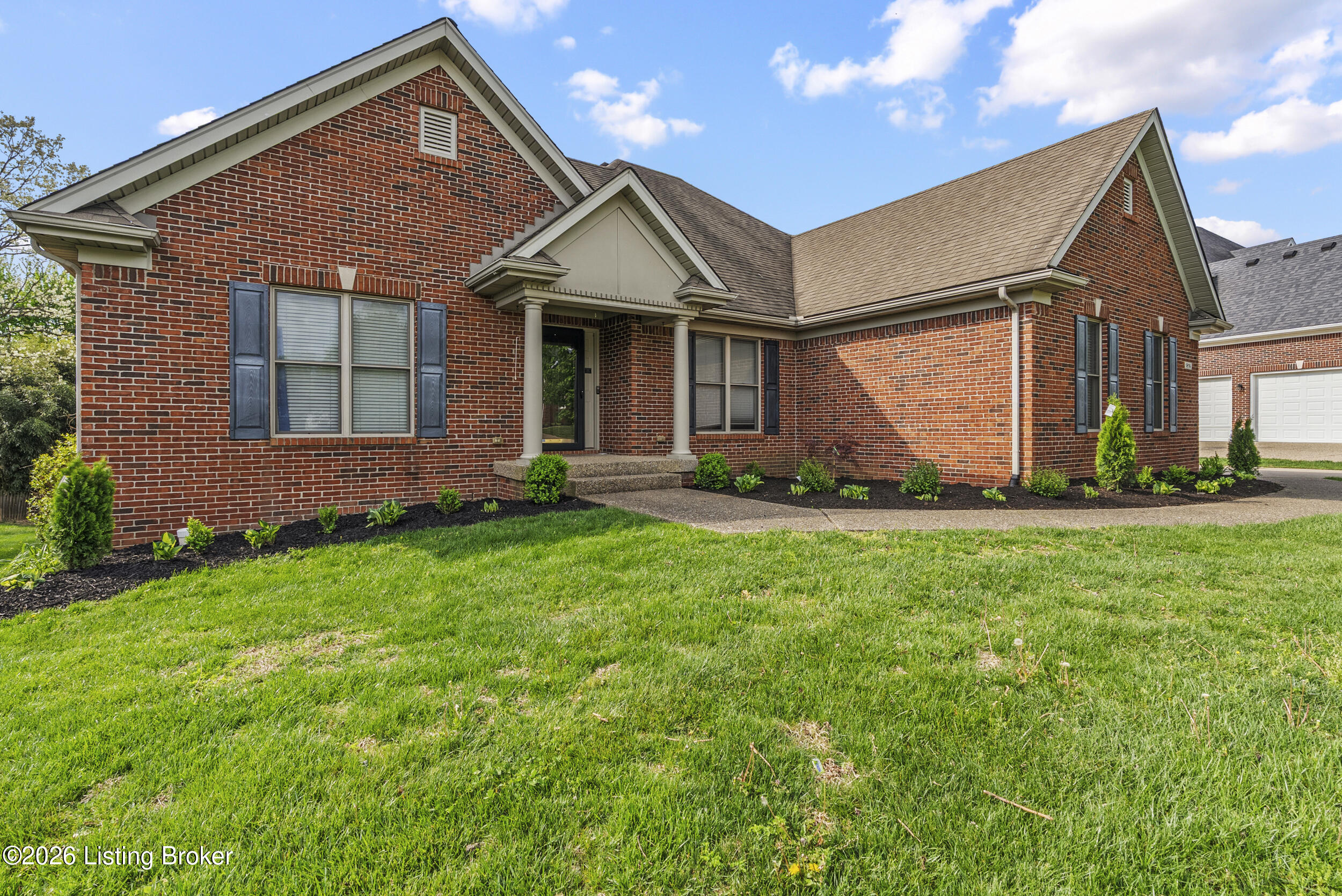 1216 Blackthorn Rd Property Photo 3