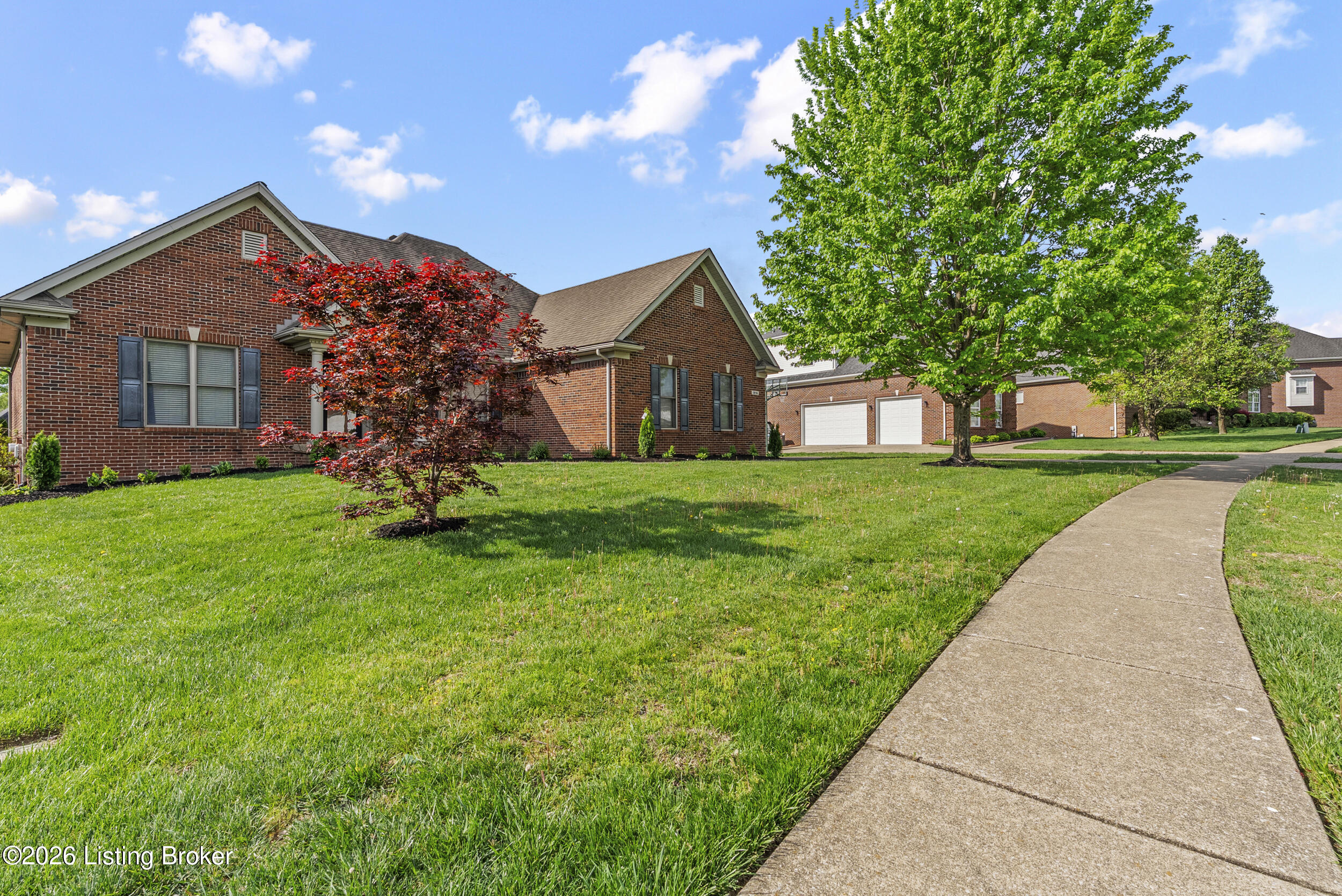 1216 Blackthorn Rd Property Photo 4