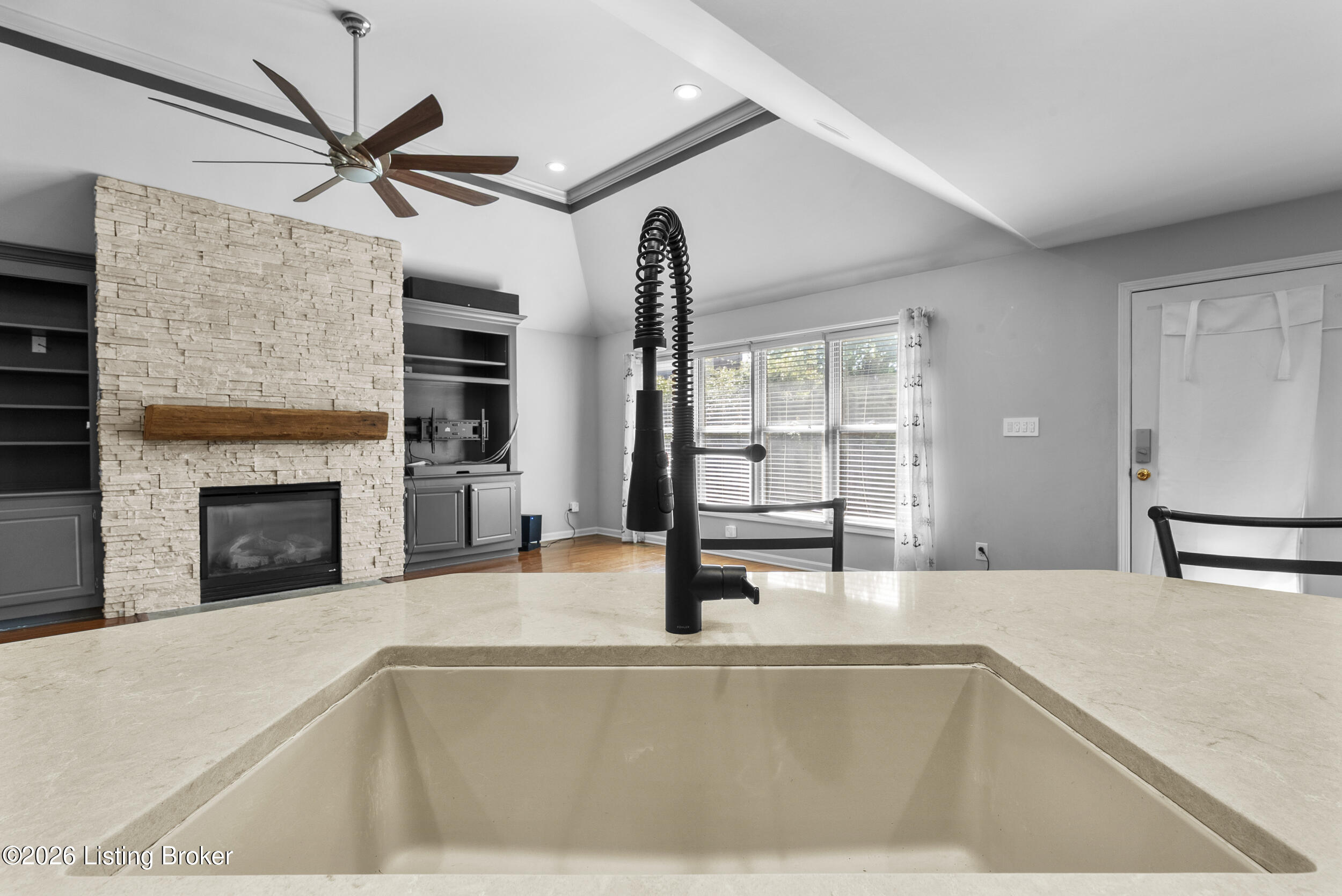 1216 Blackthorn Rd Property Photo 20
