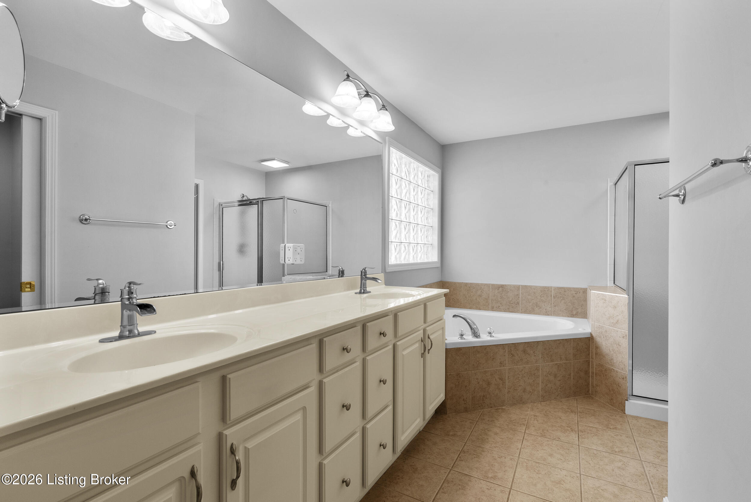 1216 Blackthorn Rd Property Photo 29