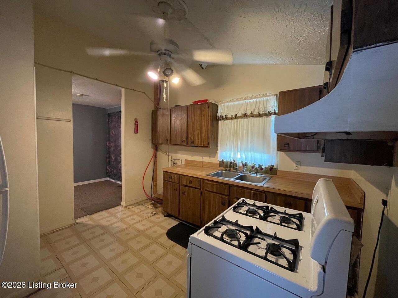 5107 Monticello Ave Property Photo 6