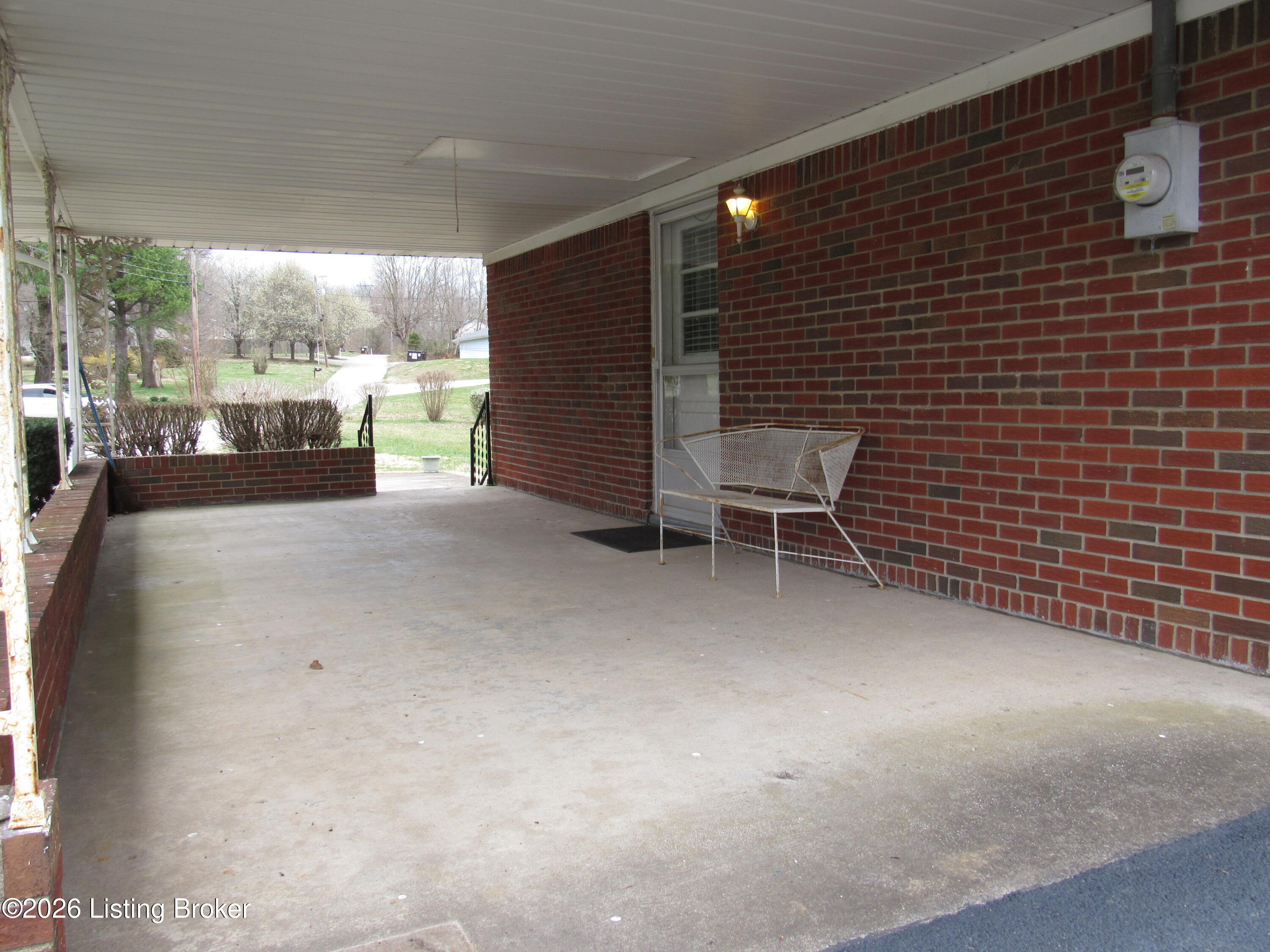 316 N Walnut St Property Photo 3