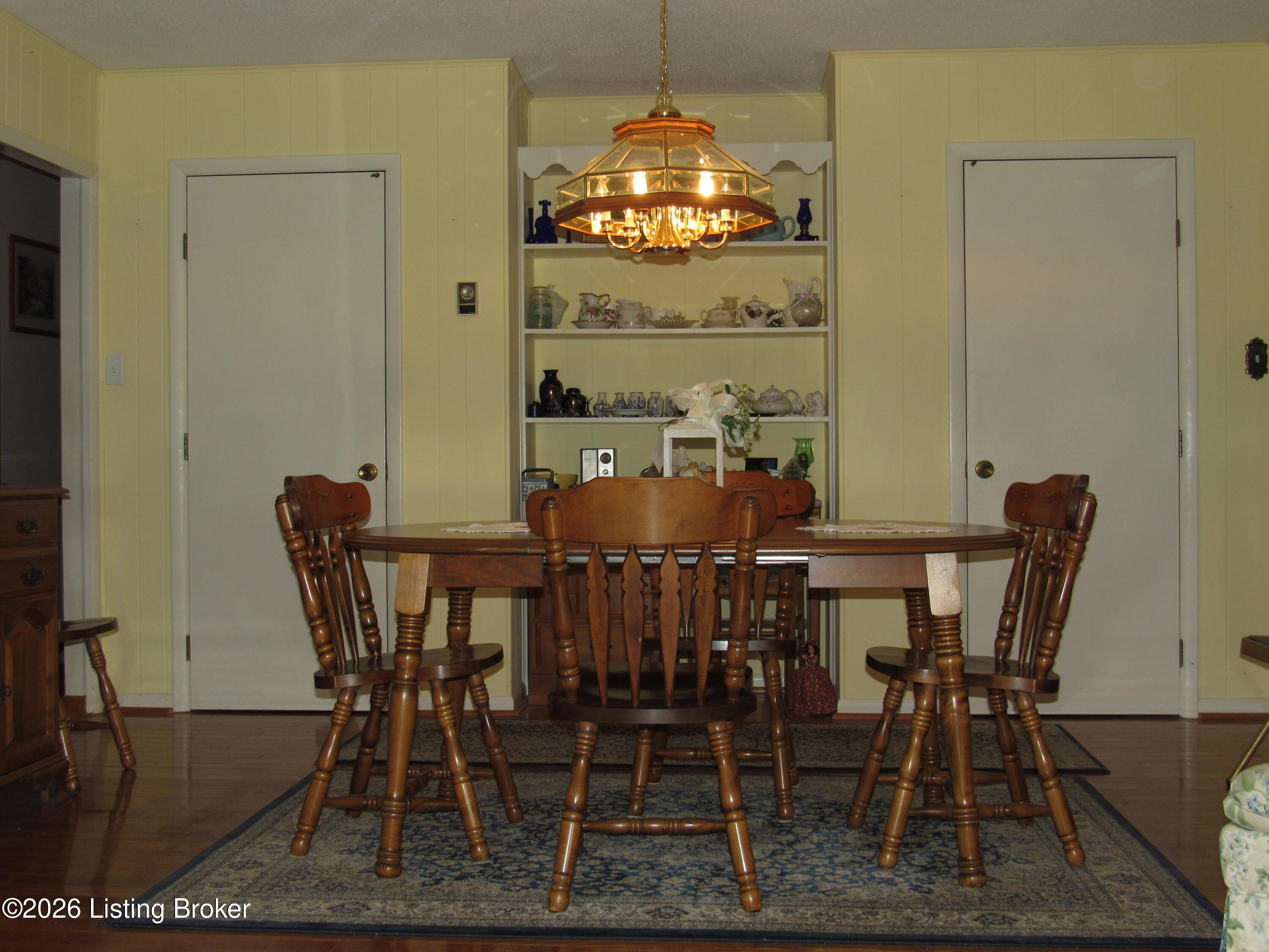 316 N Walnut St Property Photo 6