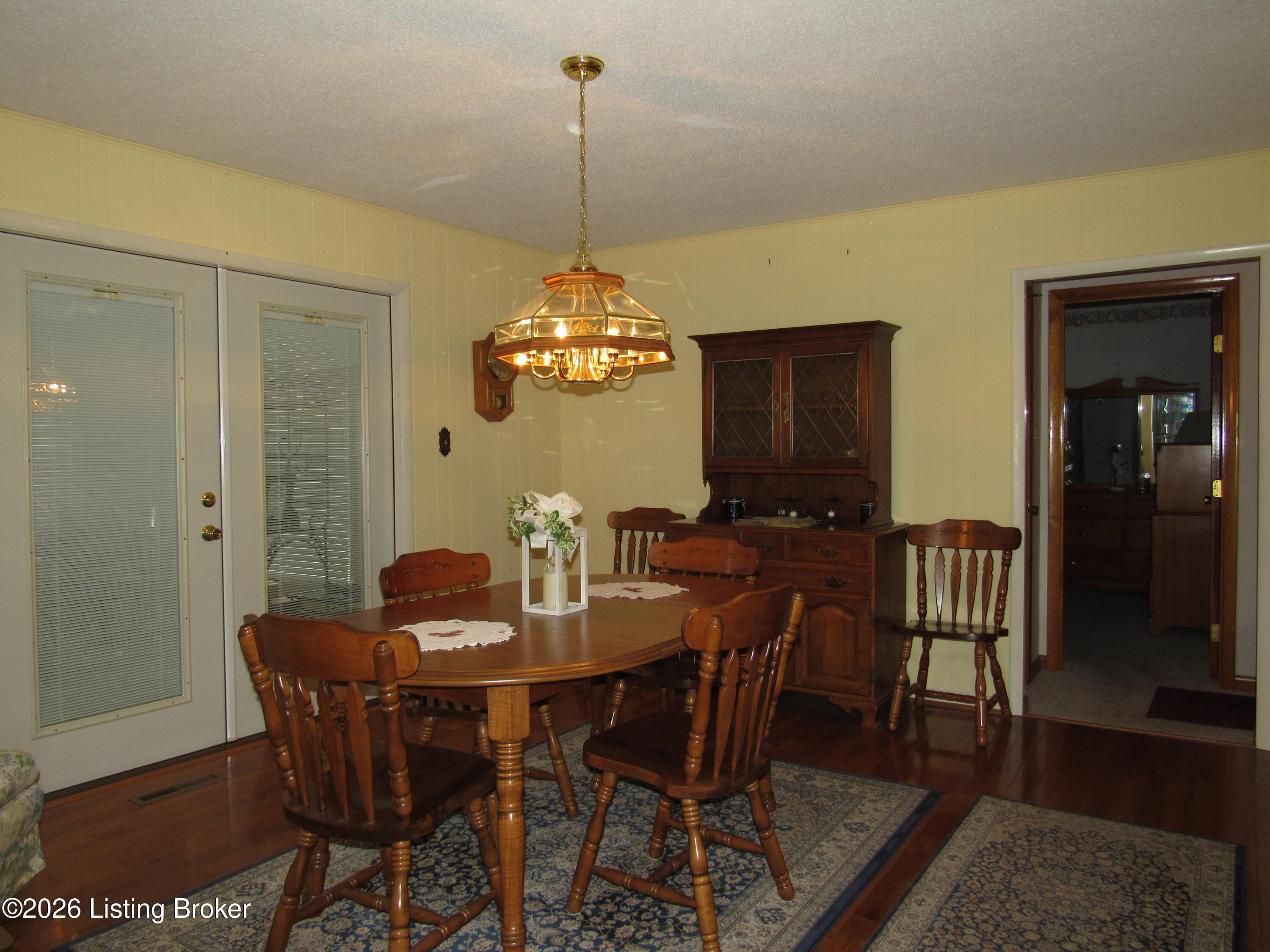 316 N Walnut St Property Photo 8