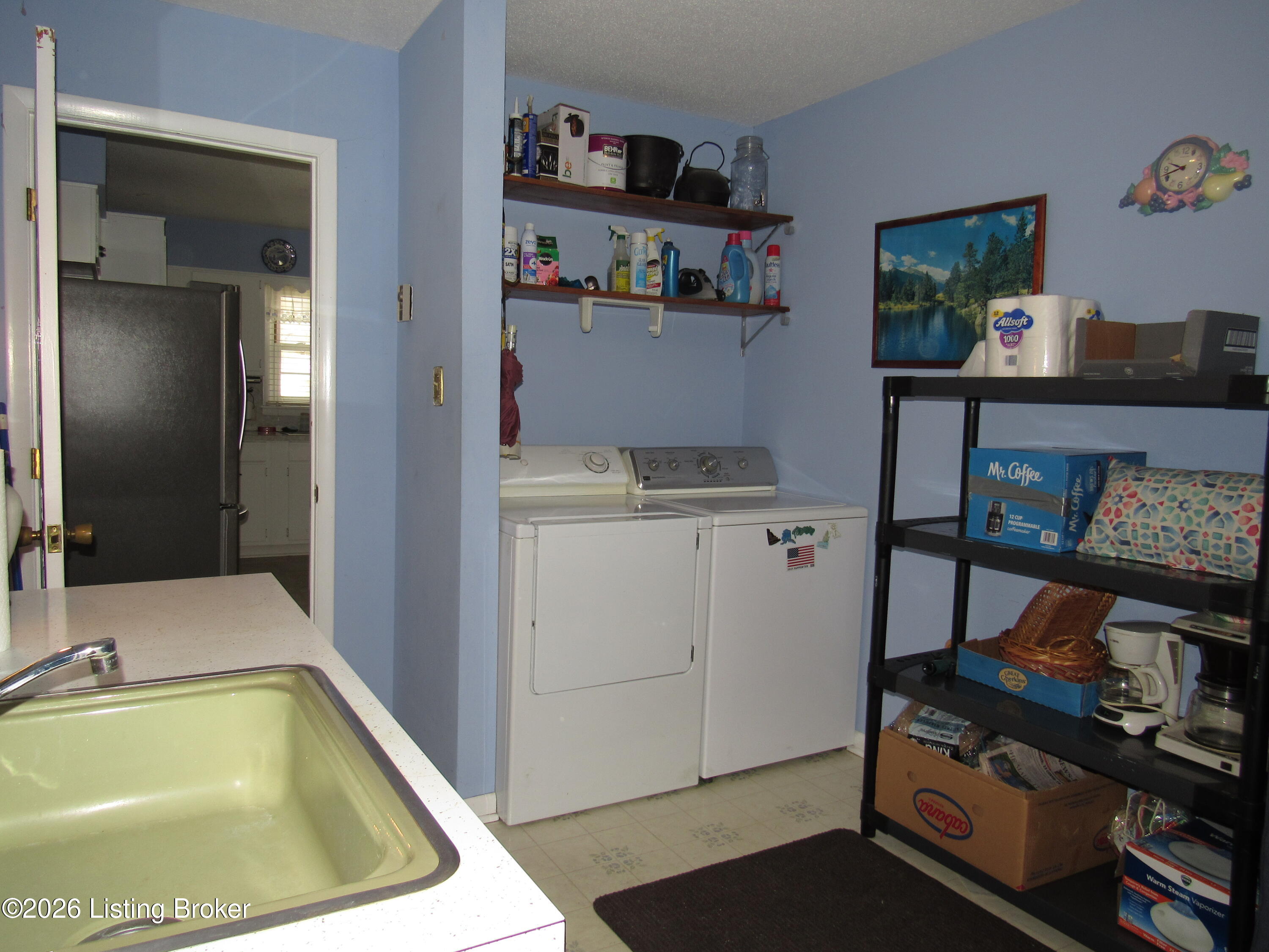 316 N Walnut St Property Photo 21