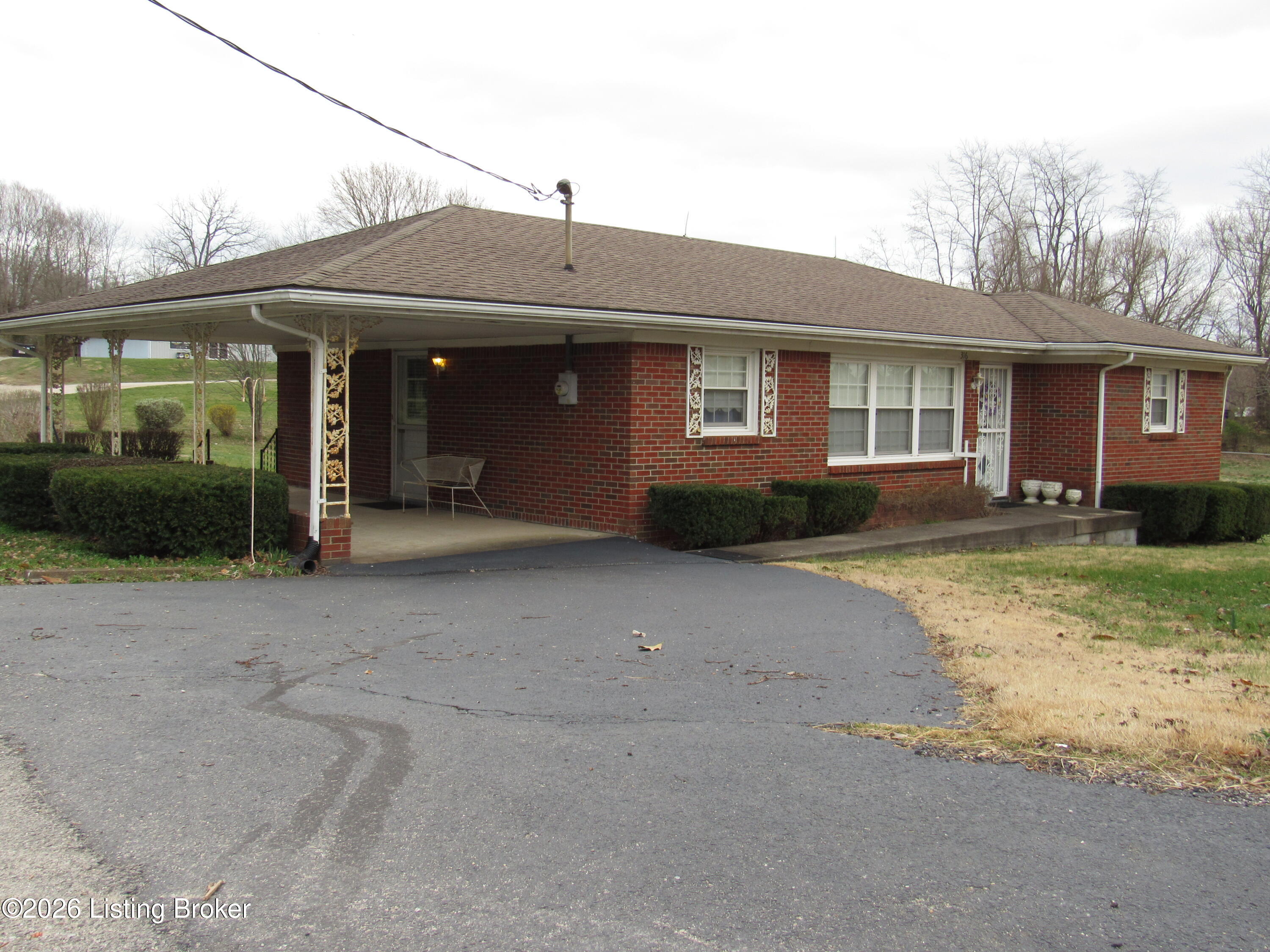 316 N Walnut St Property Photo 31