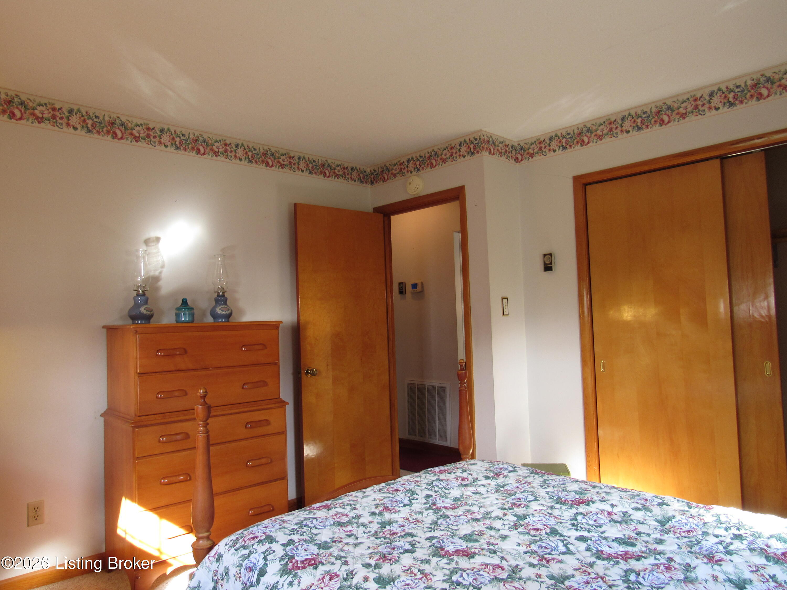316 N Walnut St Property Photo 36